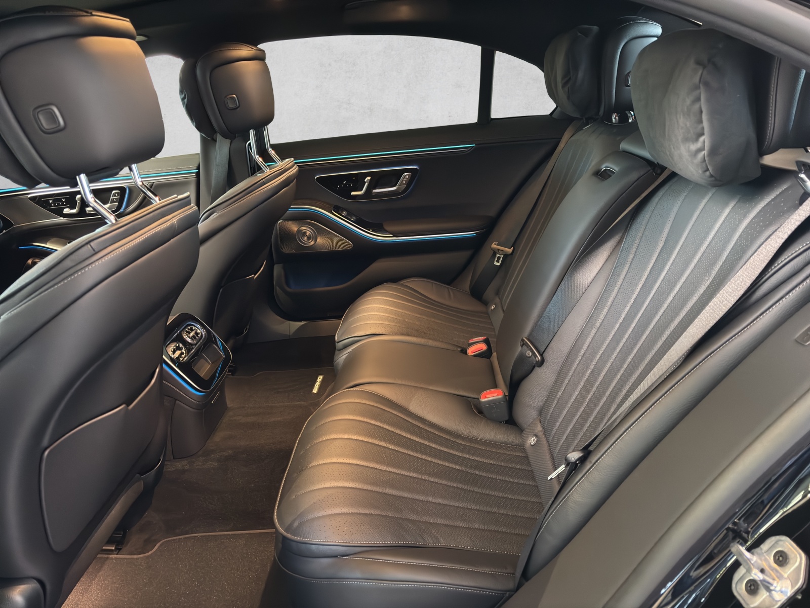MERCEDES-BENZ S 580 L 4Matic 9G-Tronic-image-10