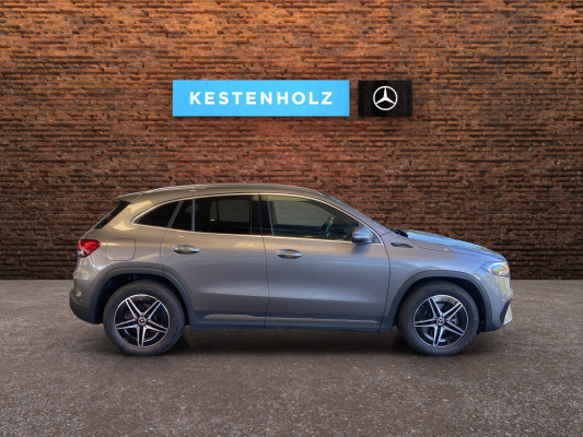 MERCEDES-BENZ EQA 350 AMG Line 4Matic-showroom-element-2
