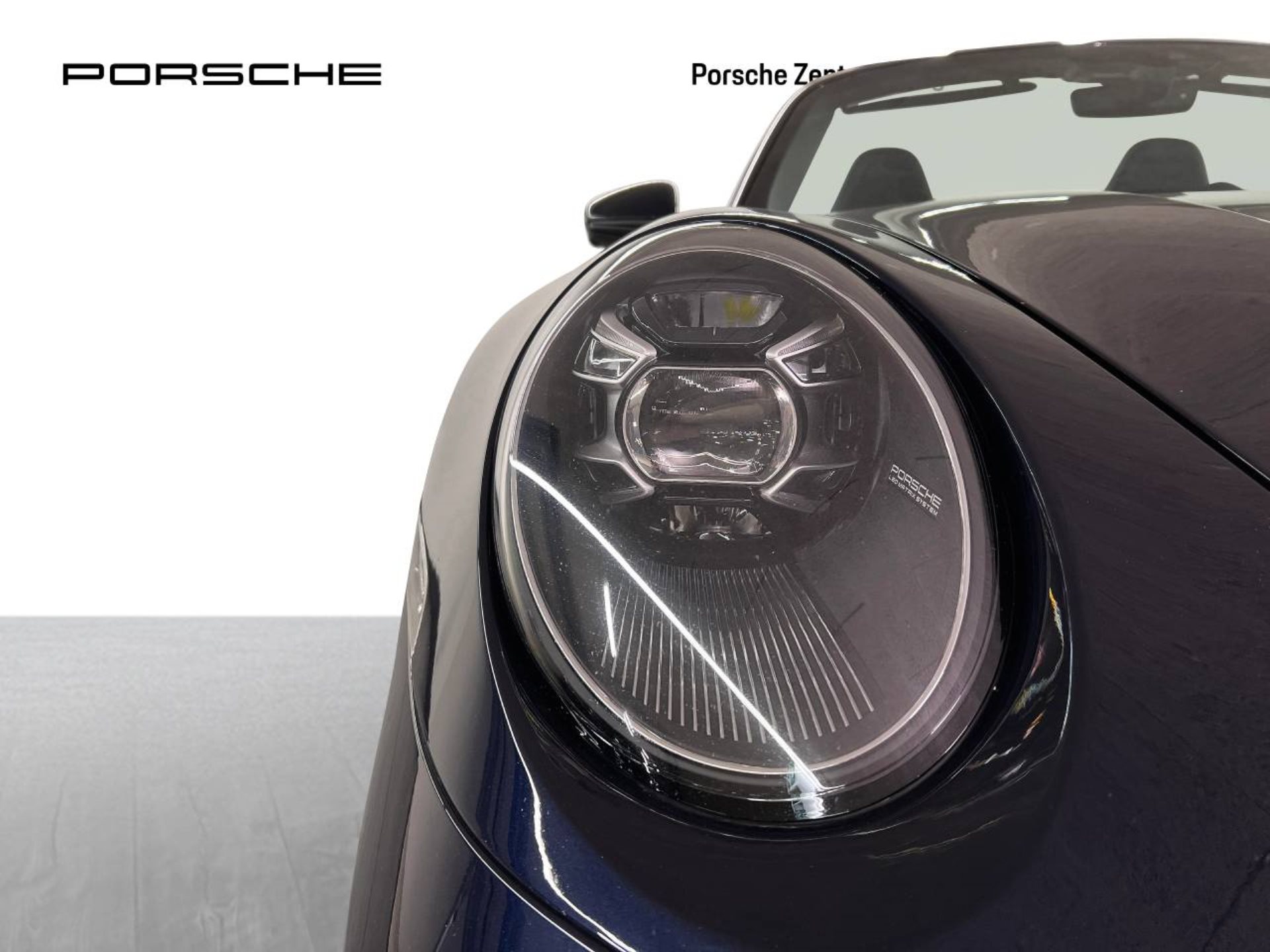 PORSCHE 911 Carrera 4S Cabriolet-image-12