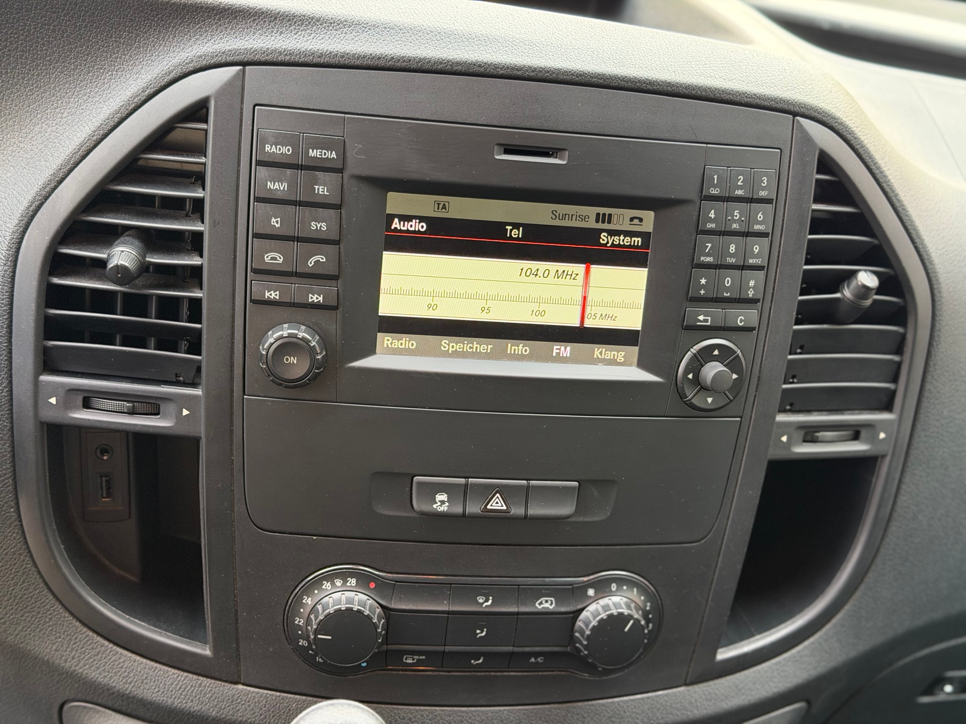 MERCEDES-BENZ Vito 114 BlueTEC L 7G-Tronic Euro 6-image-15