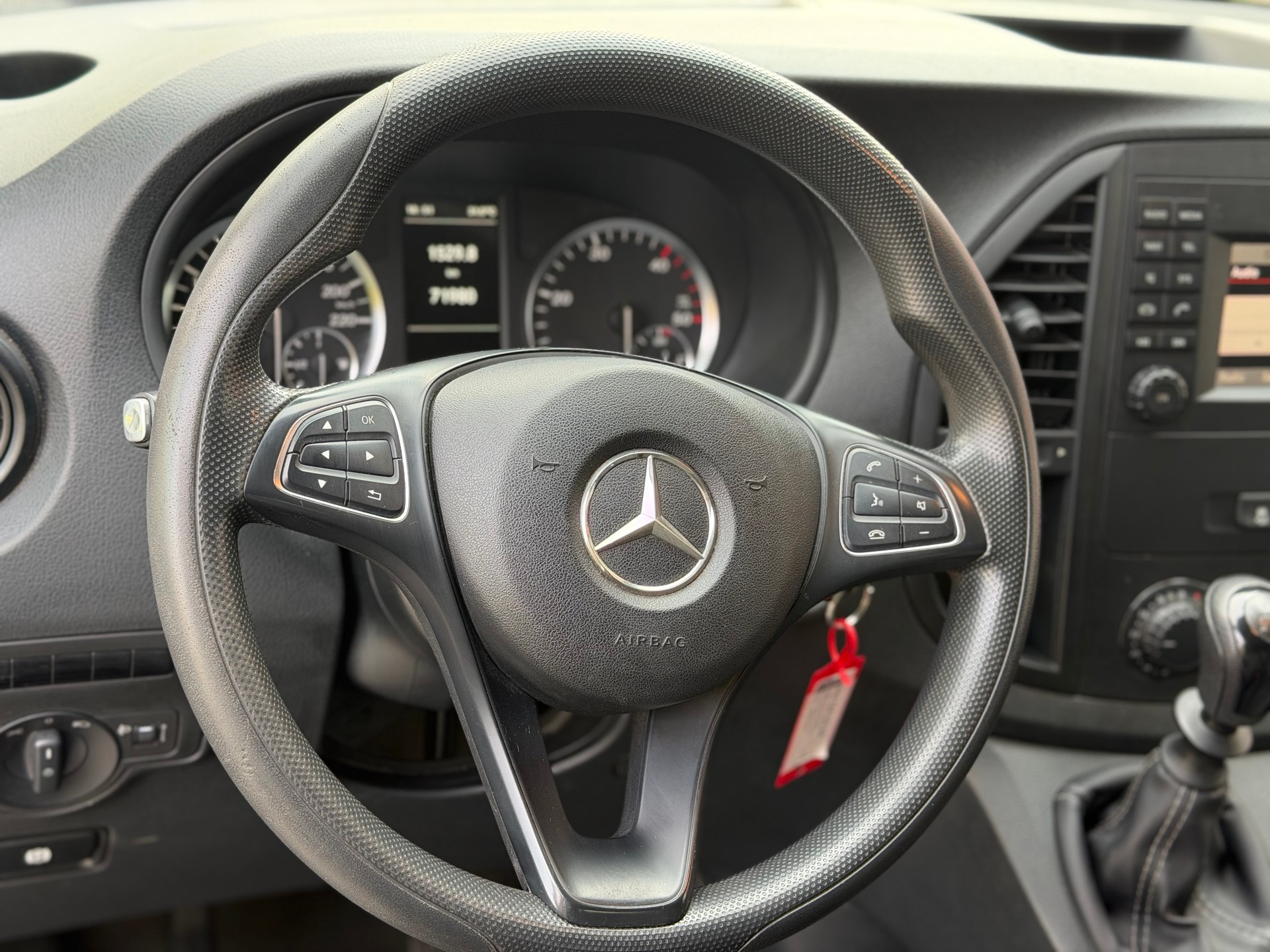 MERCEDES-BENZ Vito 114 BlueTEC L 7G-Tronic Euro 6-image-14