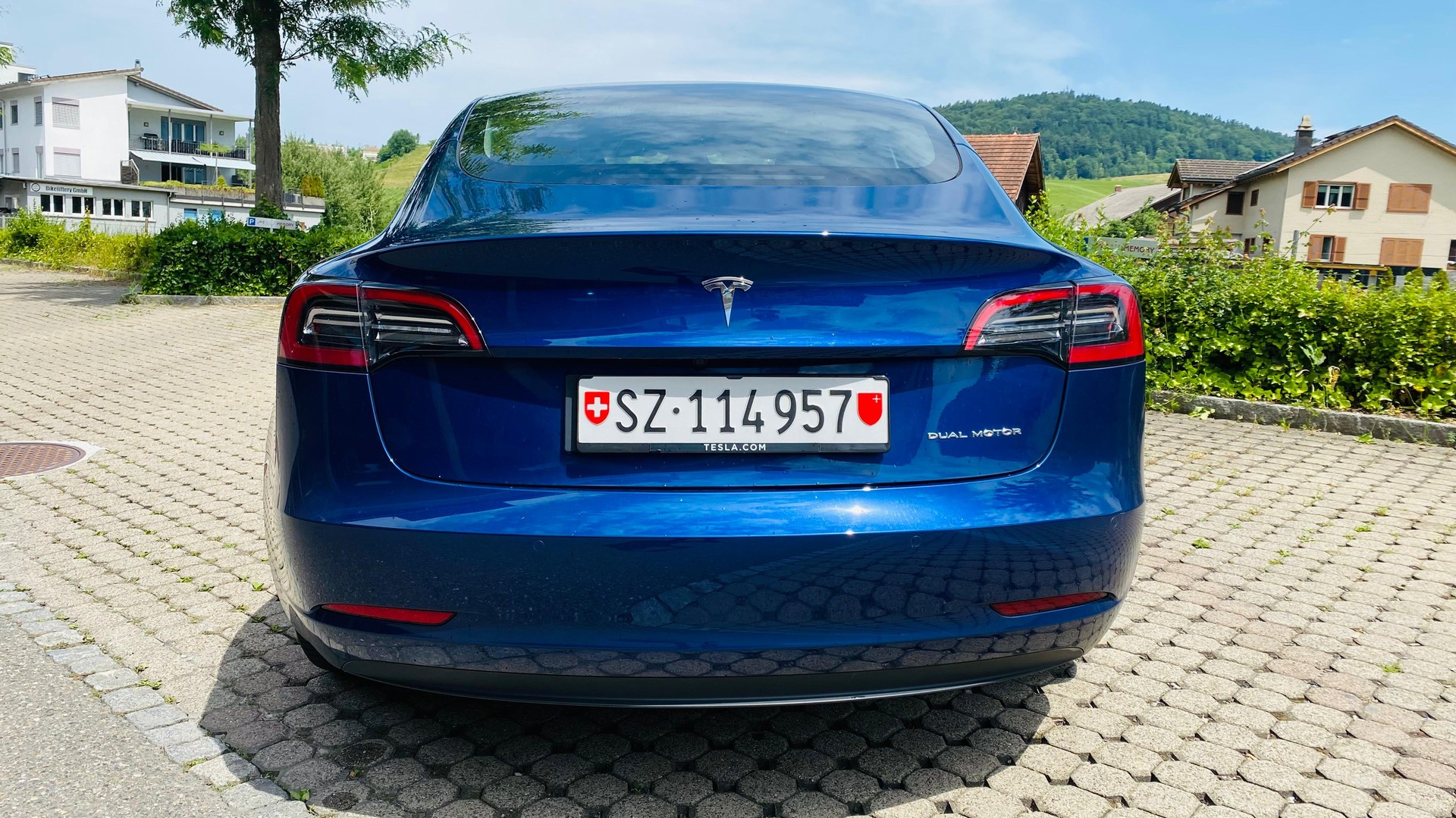 TESLA Long Range Dual Motor-image-1