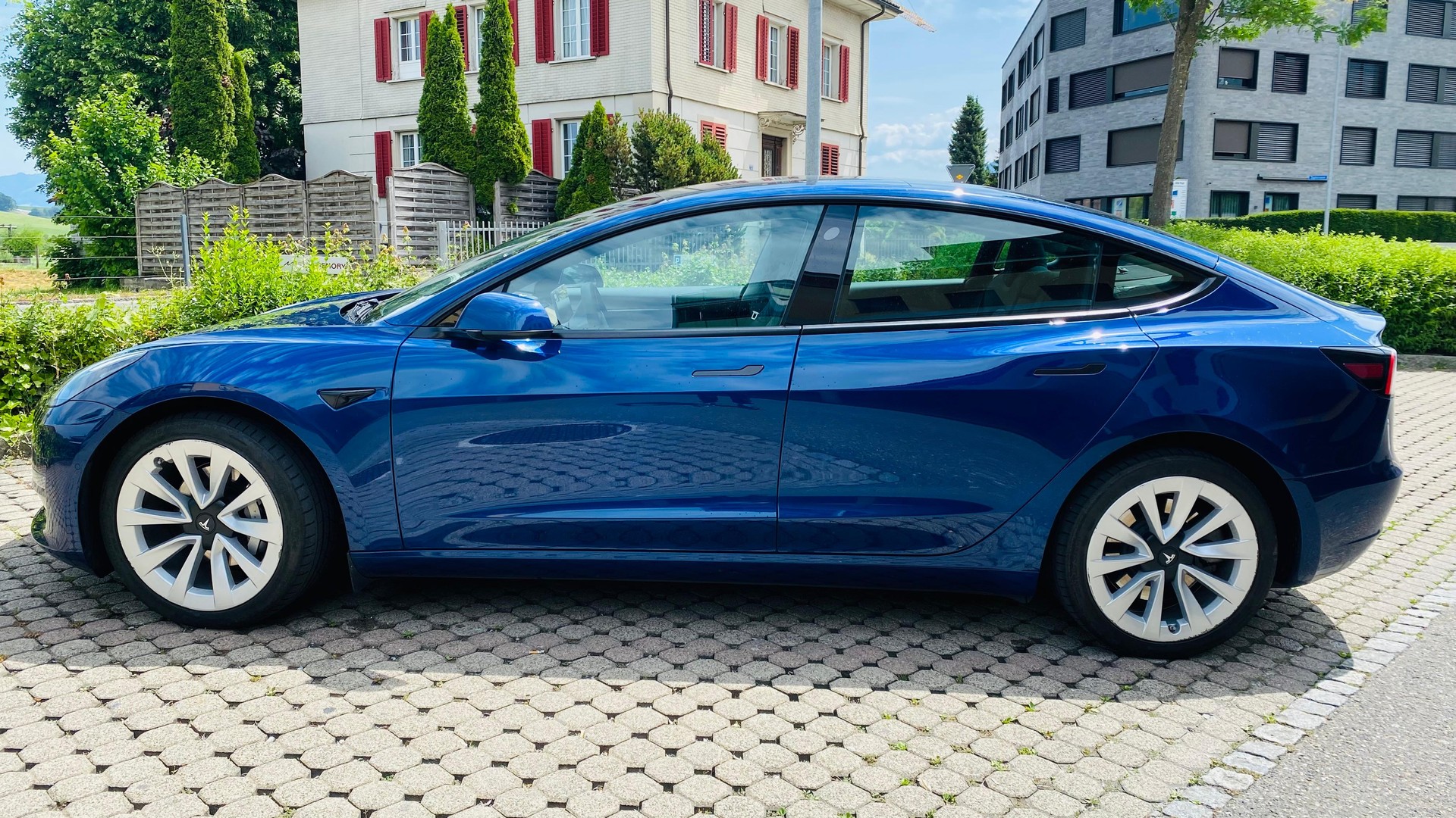TESLA Long Range Dual Motor-image-0