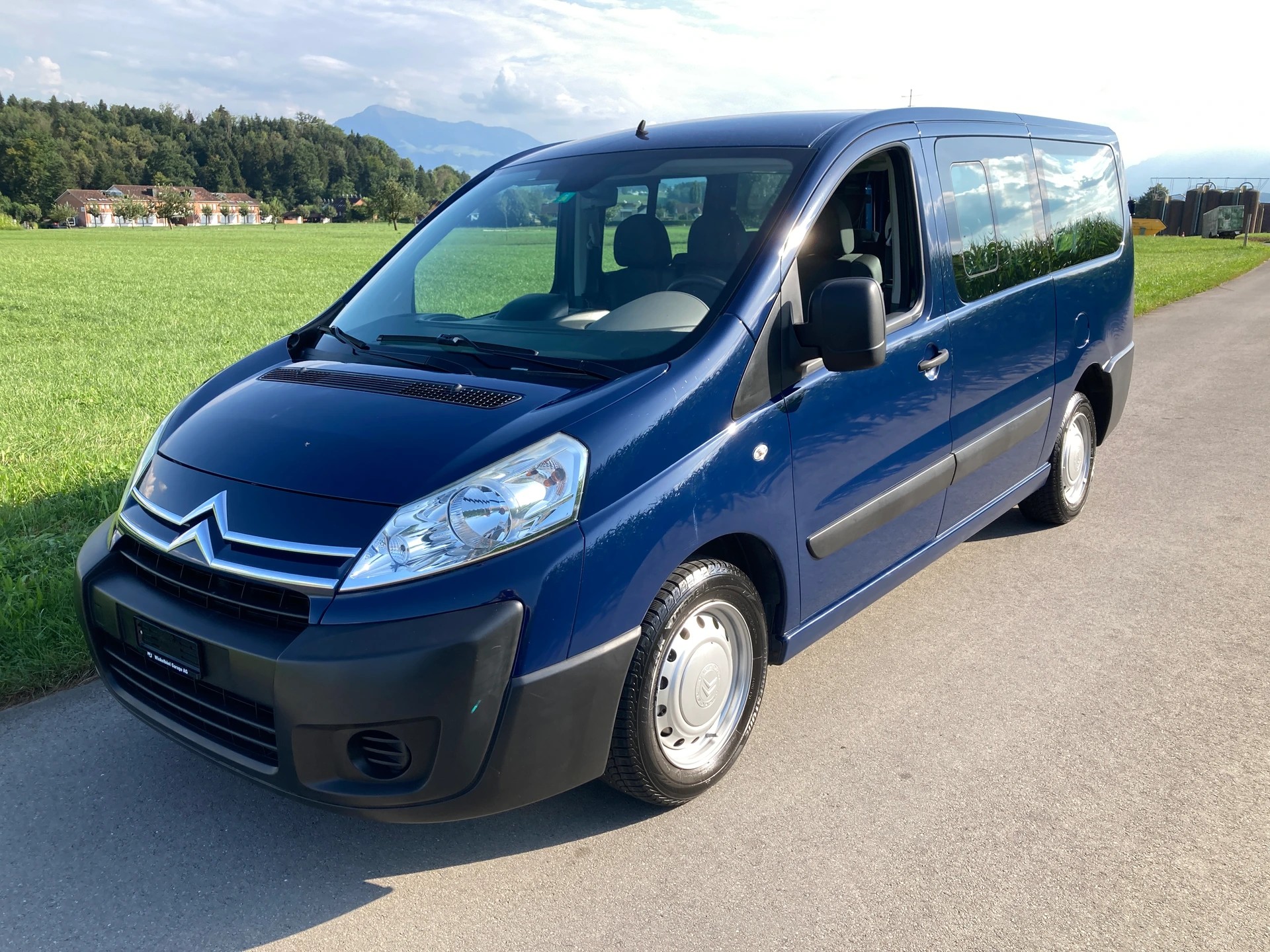 CITROEN Jumpy 2.0 HDi L2H1 Attraction 9 Plätzer-image-0