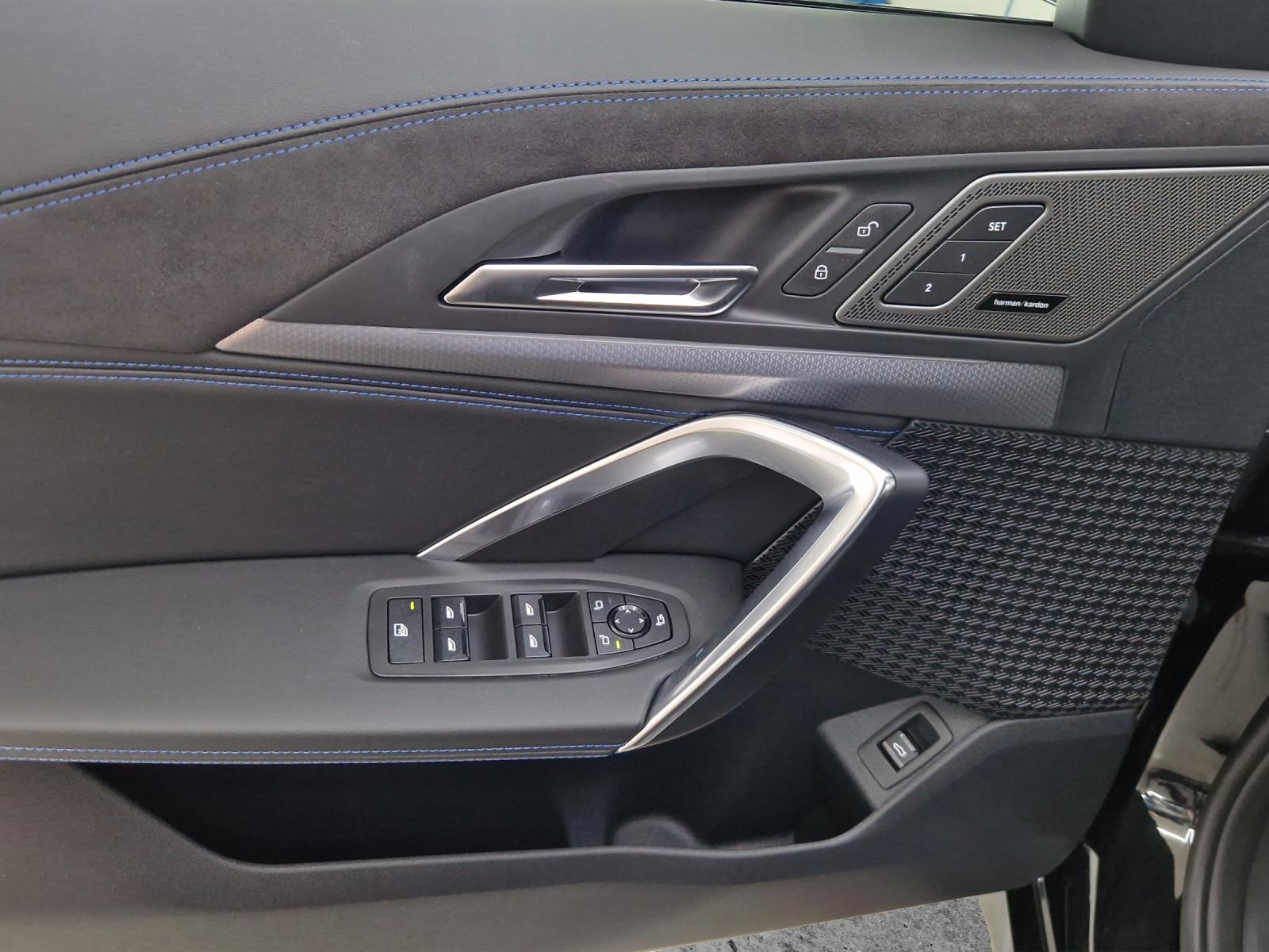 BMW X1 M35i-image-9