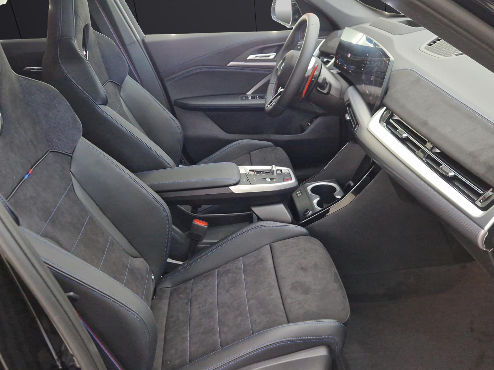 BMW X1 M35i-image-14
