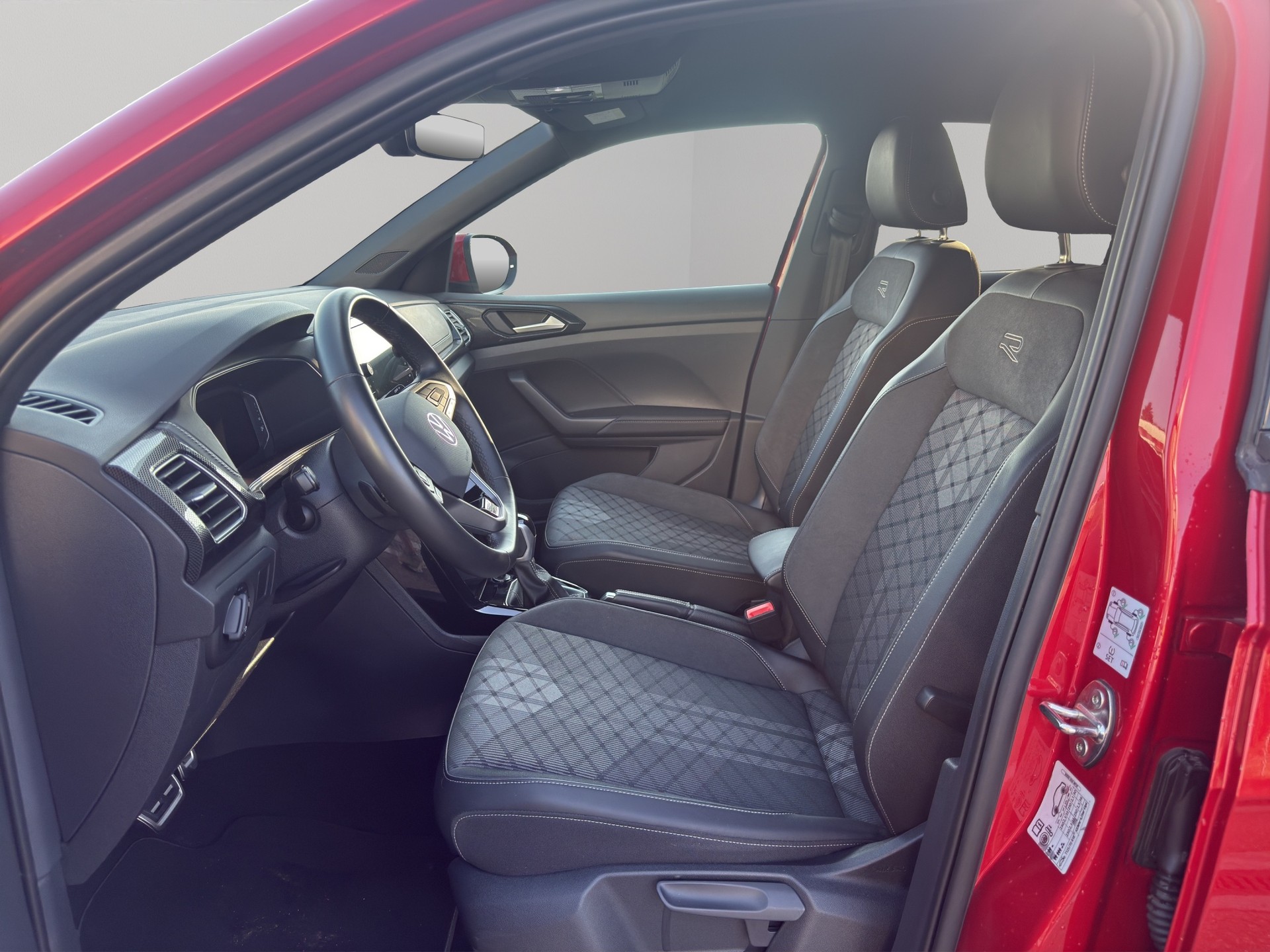 VW T-Cross 1.0 TSI EVO R-Line DSG-image-9