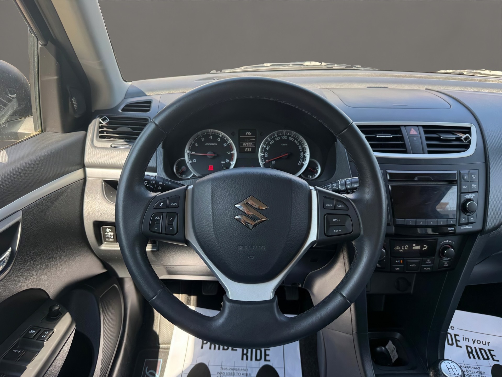 SUZUKI Swift 1.2i 16V GL Indigo-image-12
