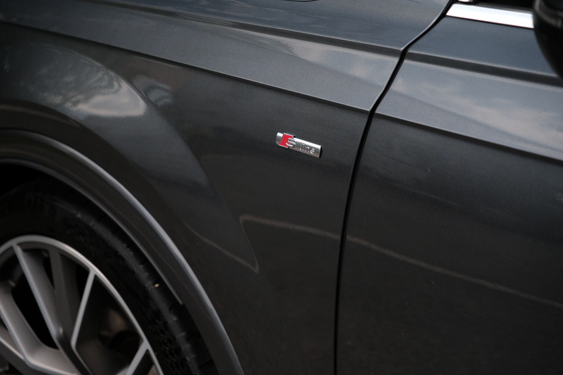 AUDI Q7 3.0 TDI quattro tiptronic-image-9