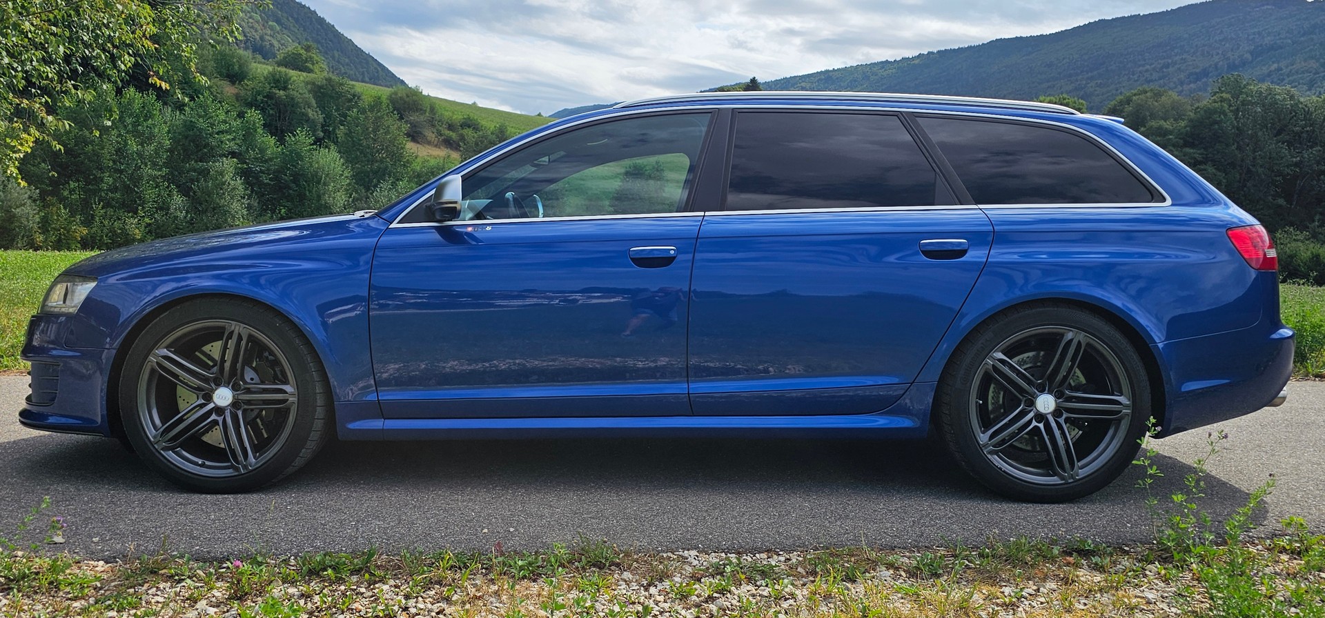 AUDI 5.0 V10 TFSI quattro T-Tronic-image-4