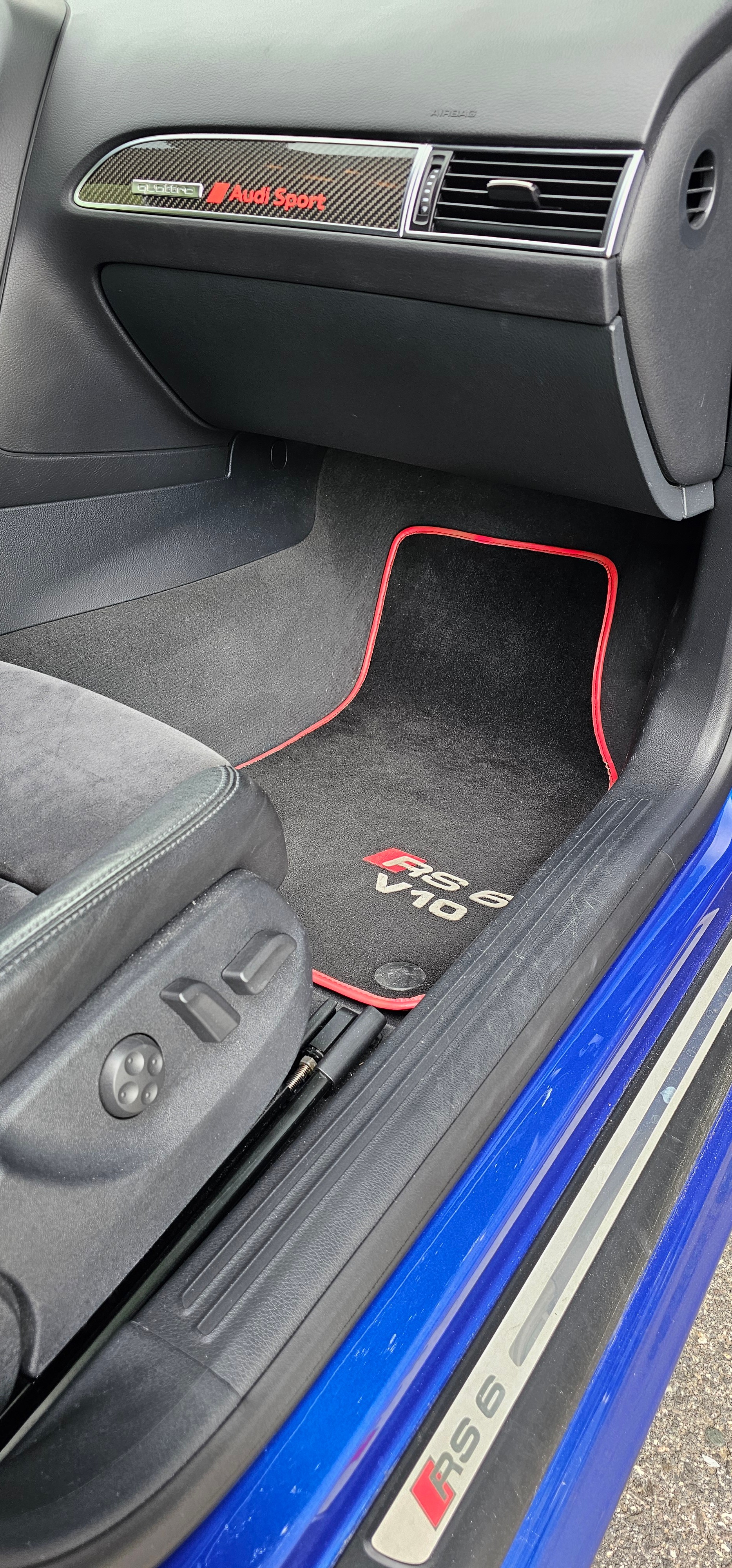 AUDI 5.0 V10 TFSI quattro T-Tronic-image-13