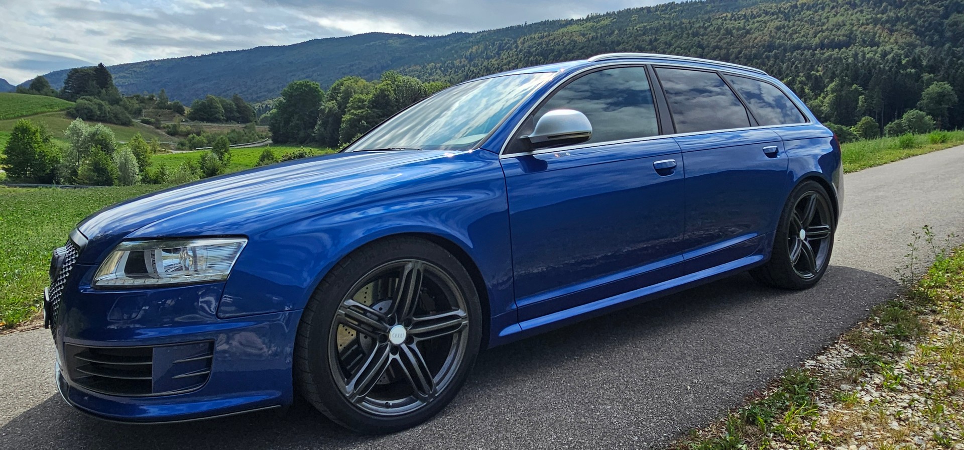 AUDI 5.0 V10 TFSI quattro T-Tronic-image-3