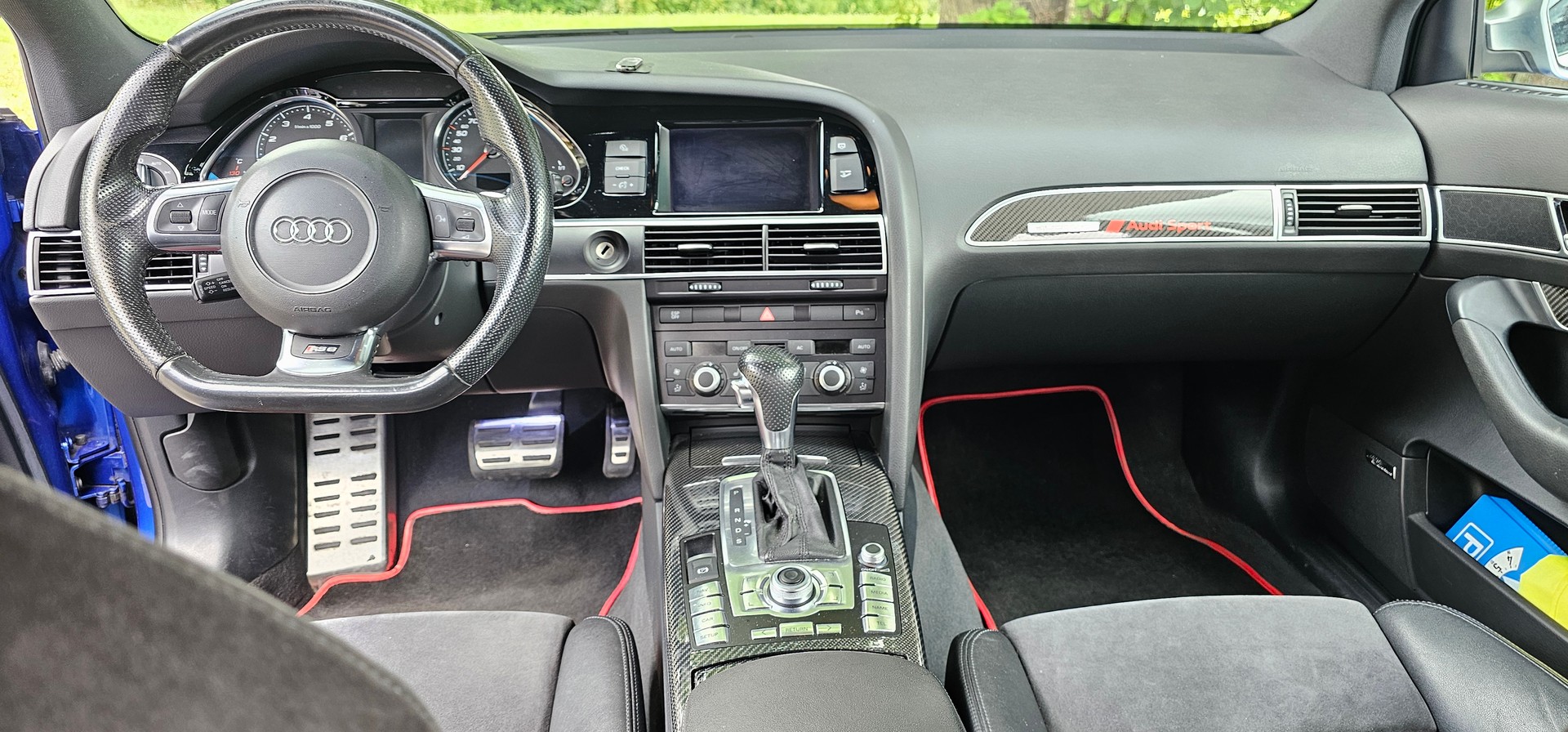 AUDI 5.0 V10 TFSI quattro T-Tronic-image-10