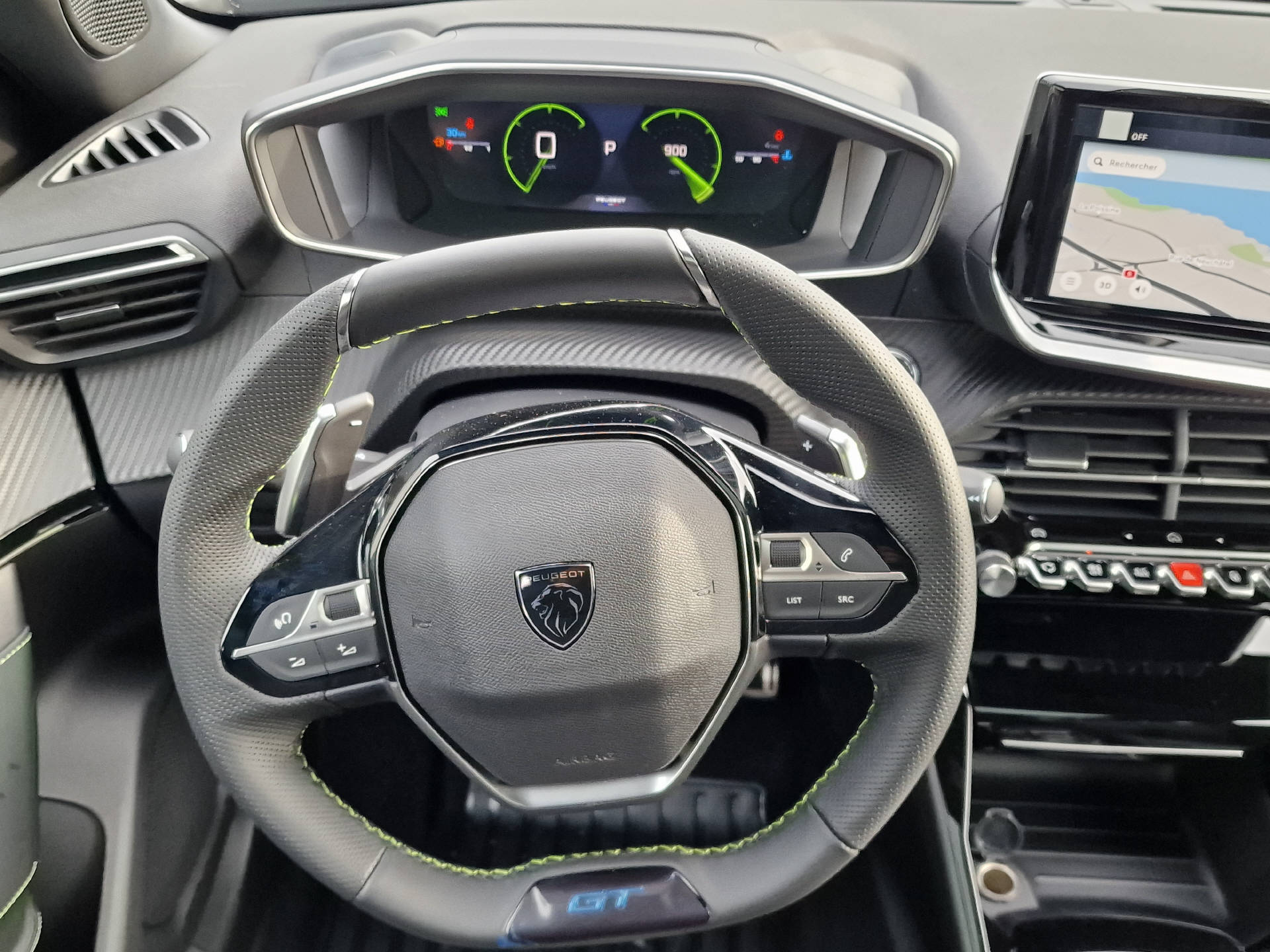 PEUGEOT 2008 1.2 Hybrid 145 GT Exclusive-image-11