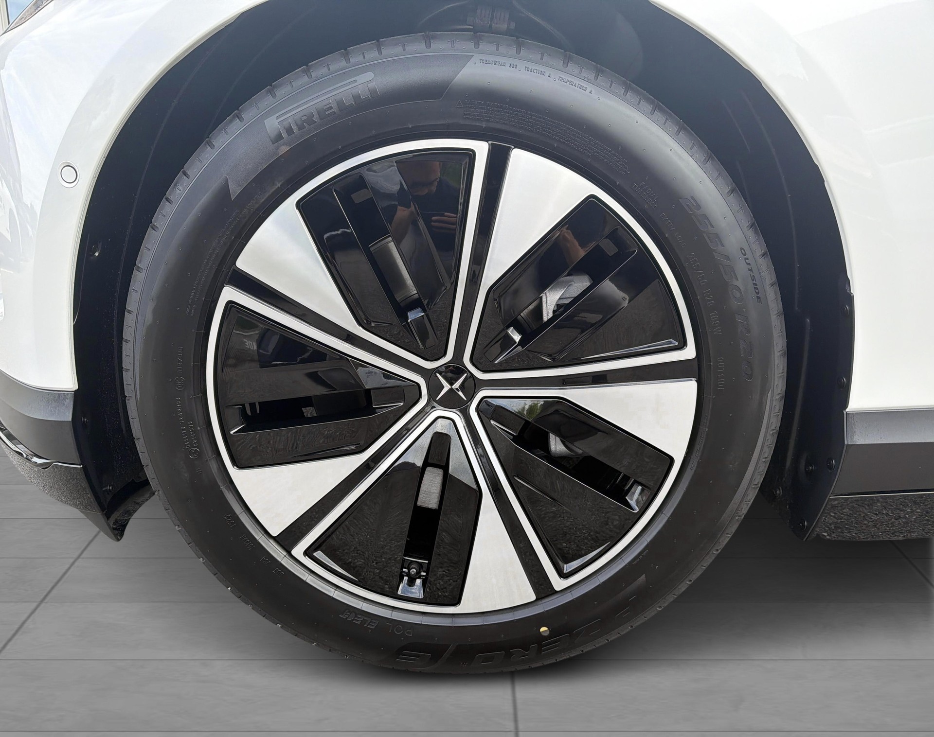 POLESTAR 4 Long Range Dual Motor Prime-image-9