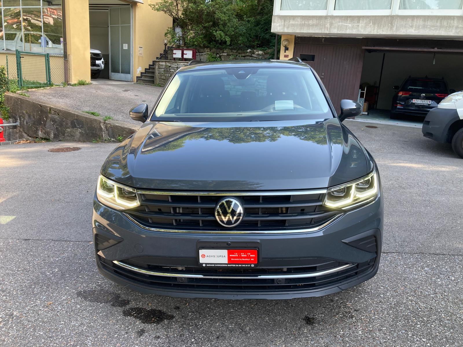 VW Tiguan 2.0TSI Elegance 4Motion DSG-image-1
