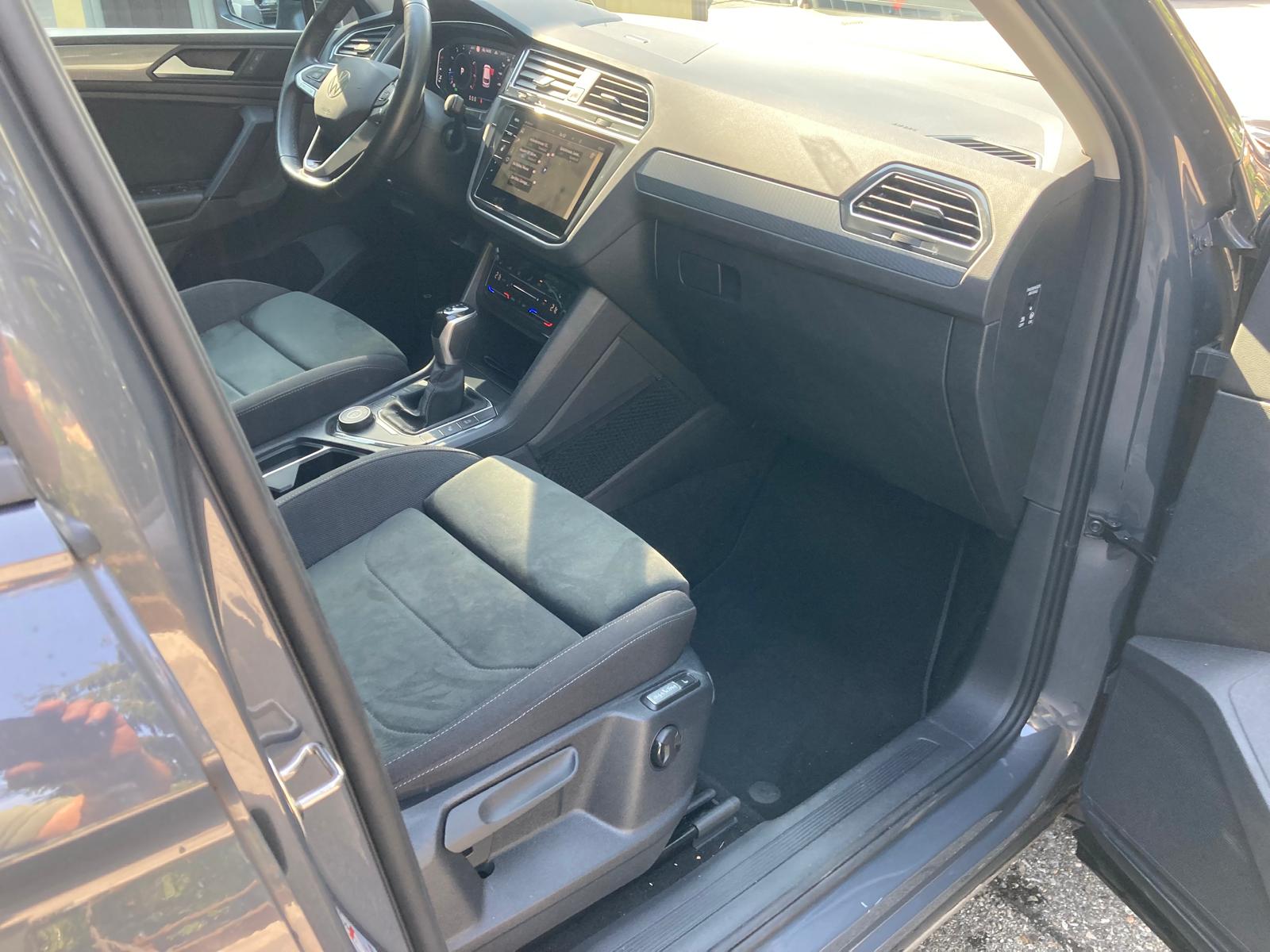 VW Tiguan 2.0TSI Elegance 4Motion DSG-image-10
