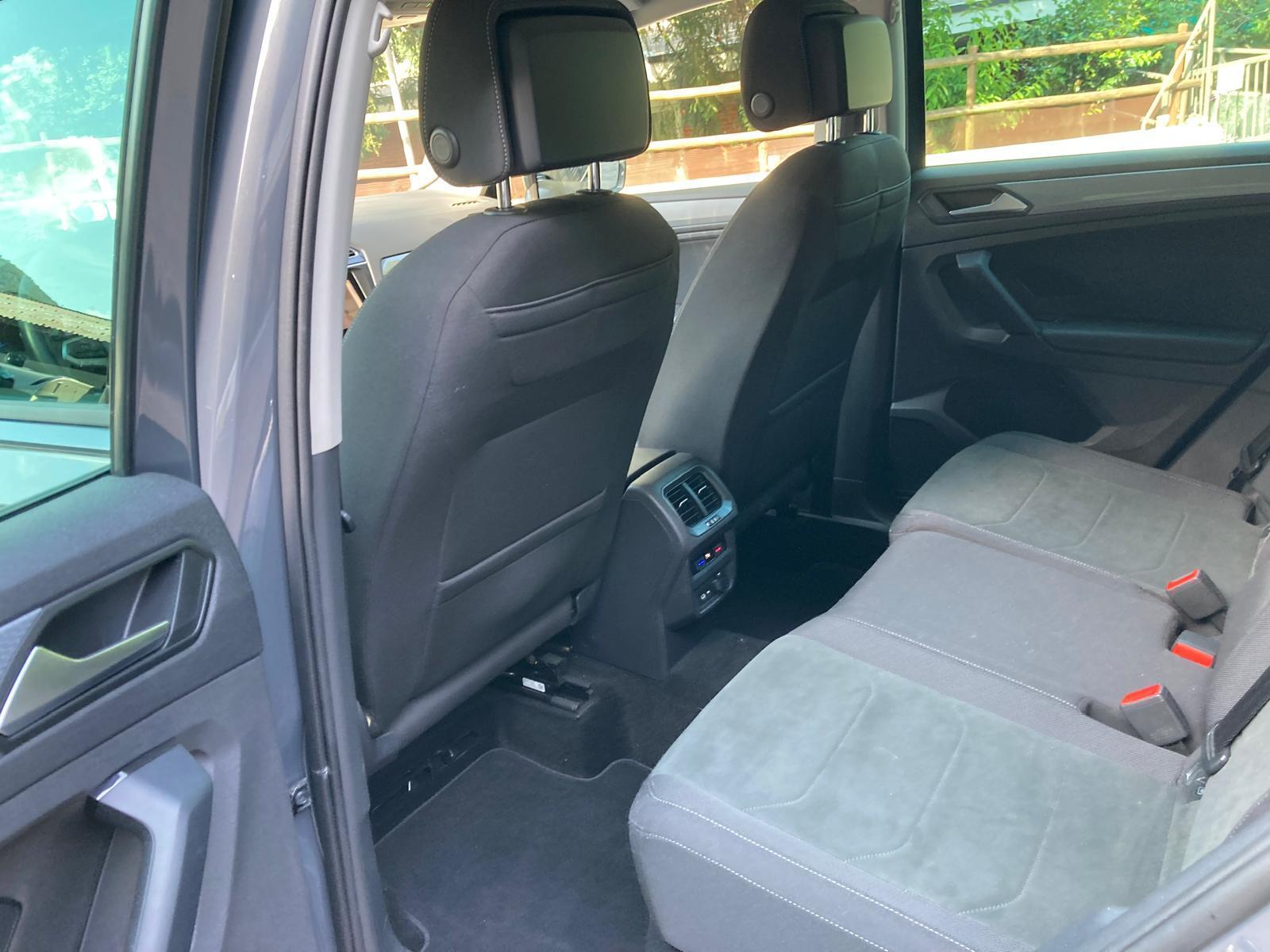 VW Tiguan 2.0TSI Elegance 4Motion DSG-image-11