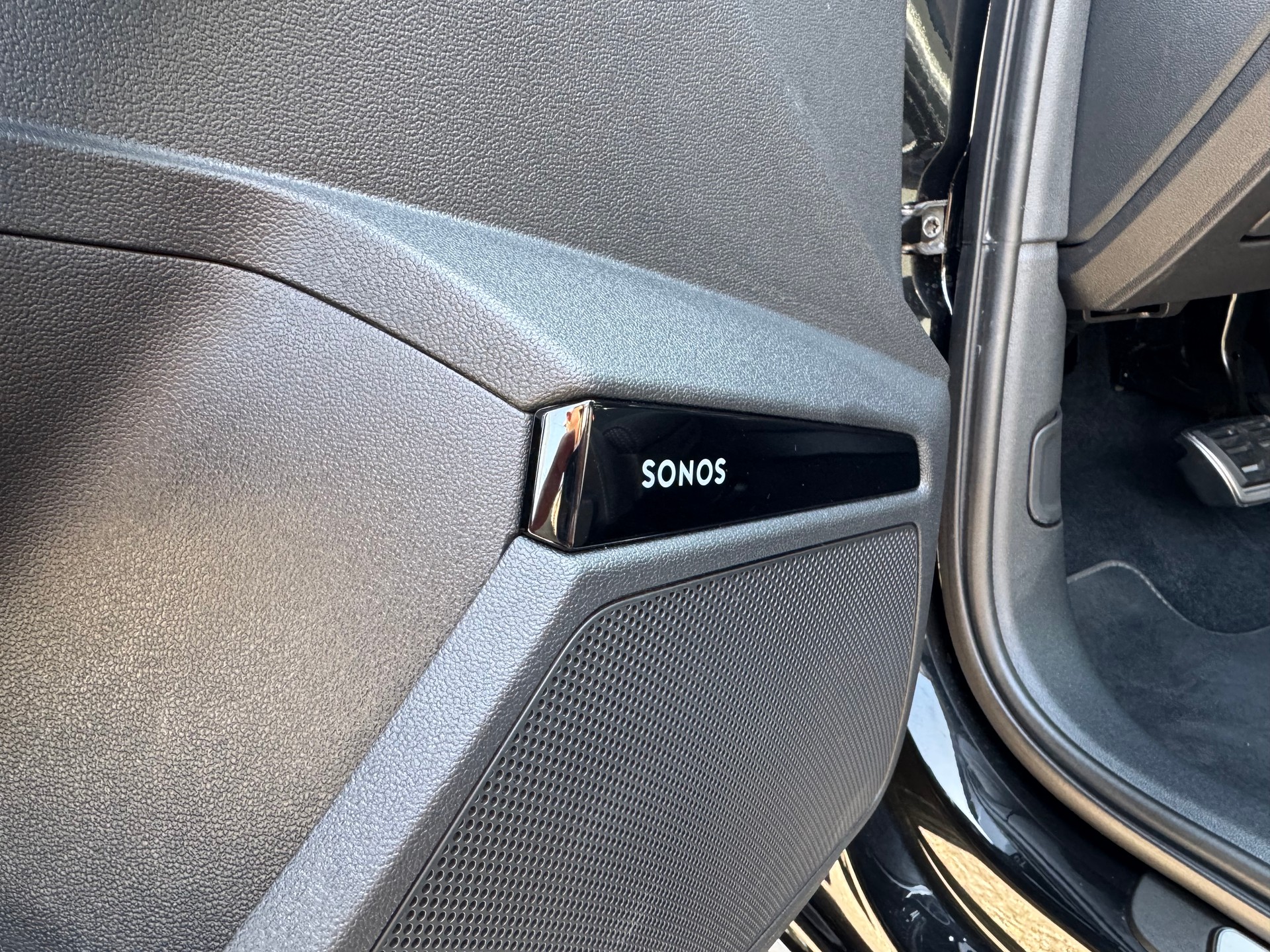 AUDI S3 Sportback *Performance Akrapovic* TFSI quattro S-tronic-image-24