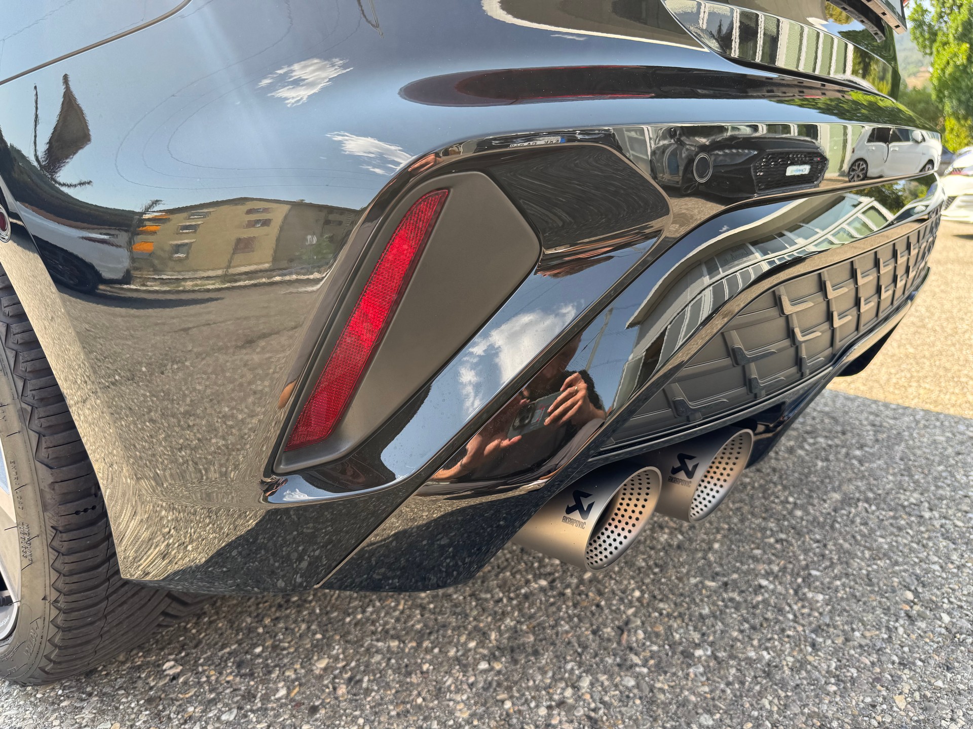 AUDI S3 Sportback *Performance Akrapovic* TFSI quattro S-tronic-image-12