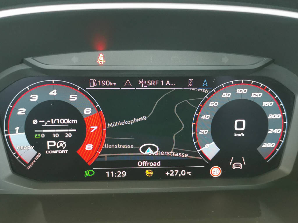 AUDI Q3 Sportback 2.0 40 TFSI quattro S-Tronic-image-15