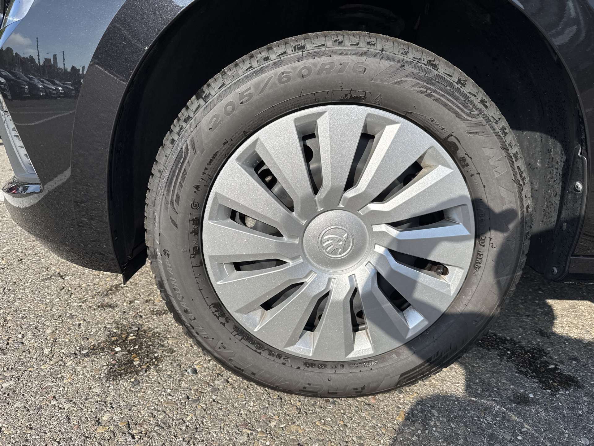 SKODA Kamiq 1.0 TSi Essence DSG-Automat-image-8