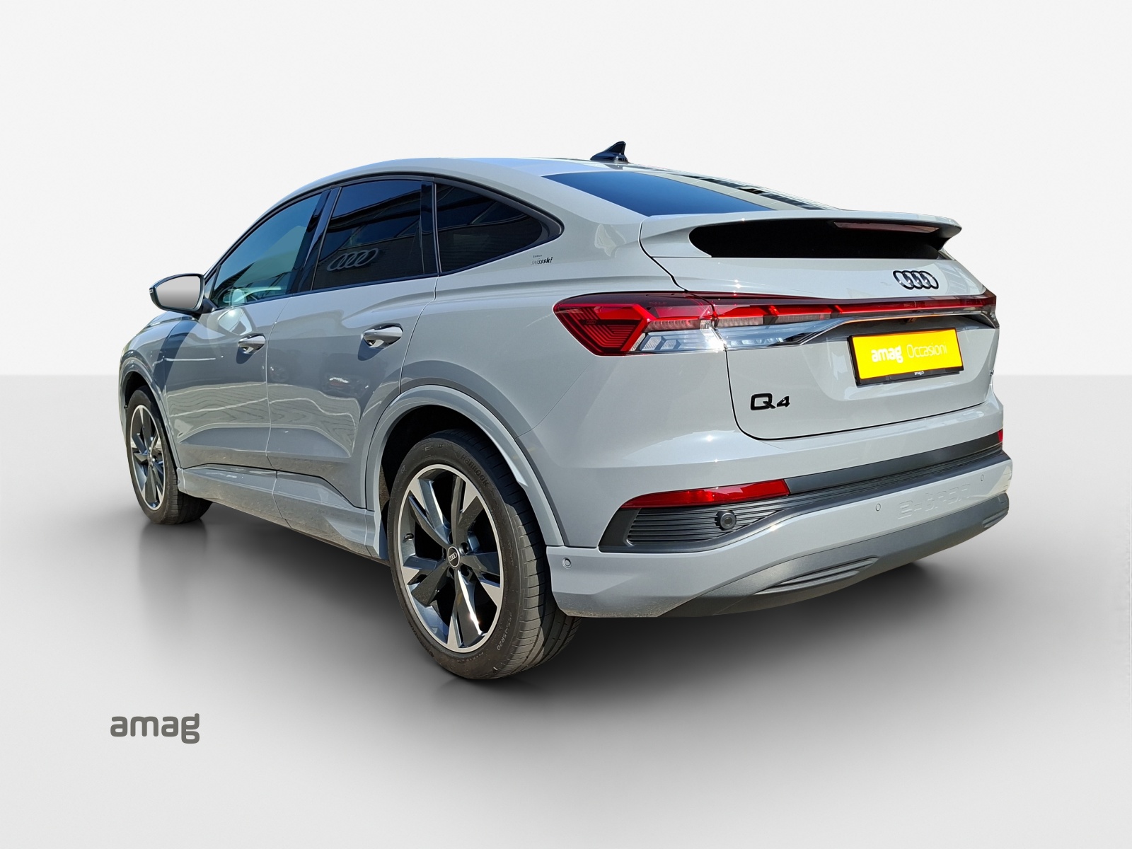 AUDI Q4 Sportback e-tron 45 Edition Swiss Ski quattro-showroom-element-3