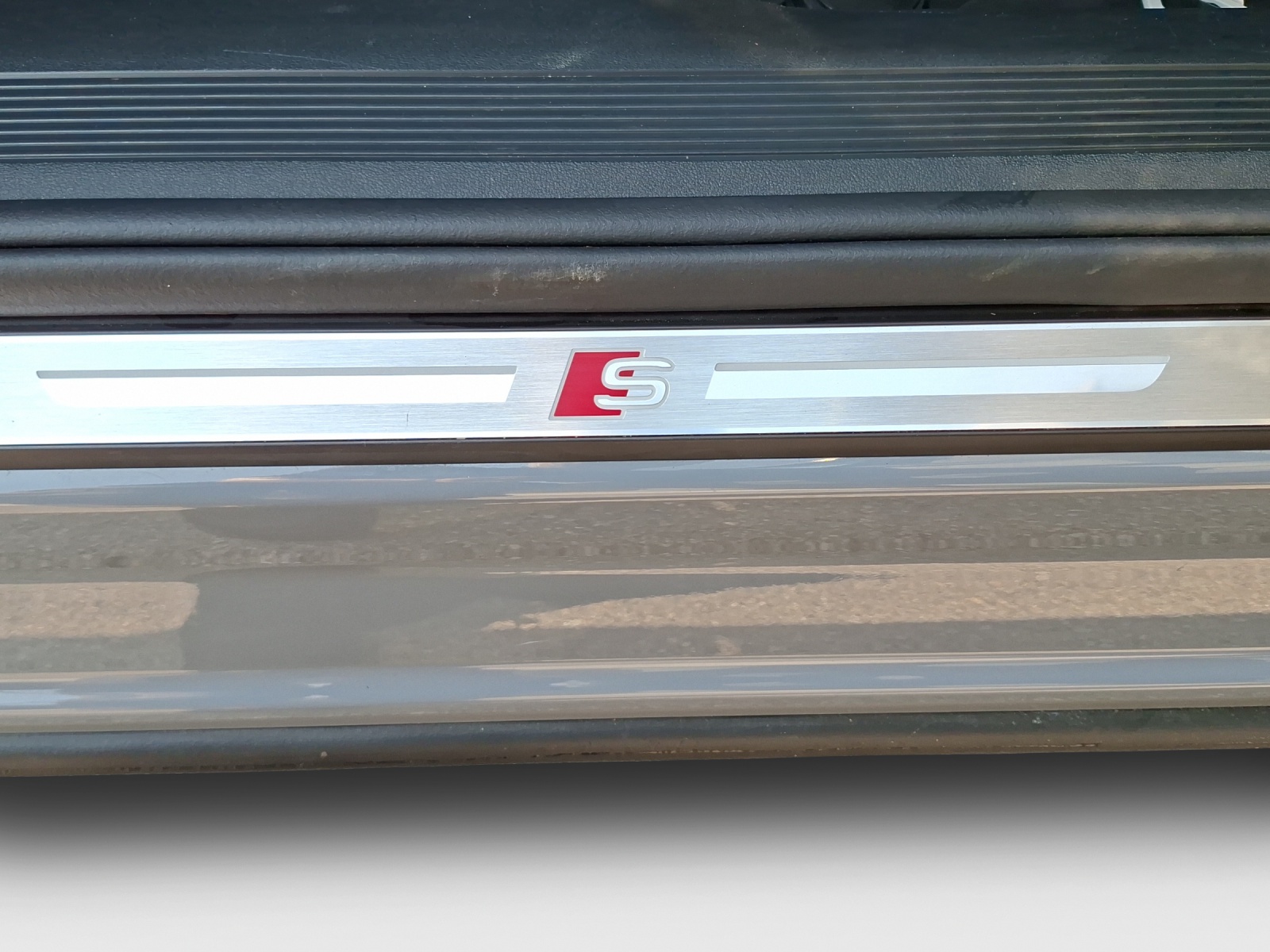 AUDI Q4 Sportback e-tron 45 Edition Swiss Ski quattro-image-15