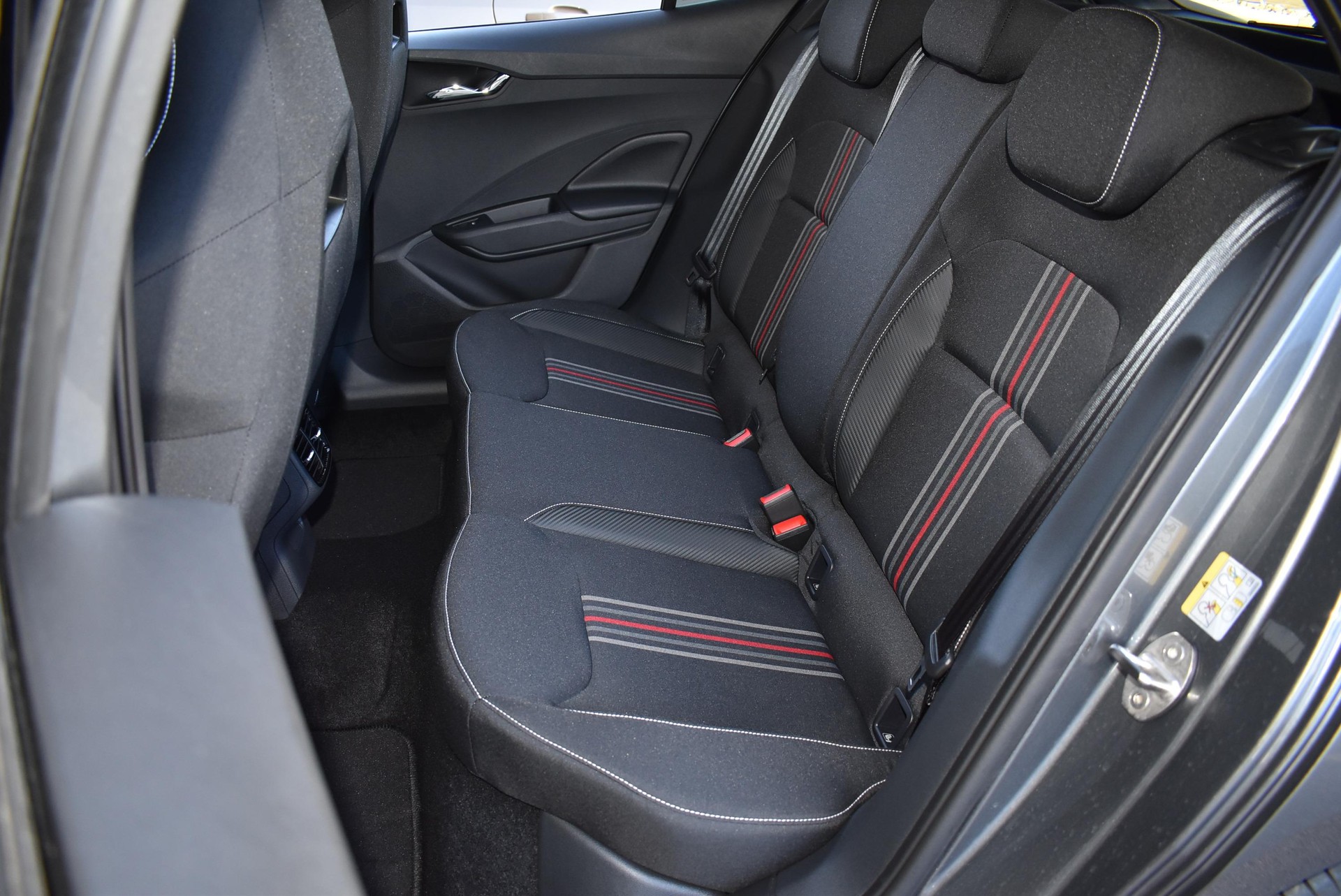 SKODA Fabia 1.0 TSI Monte Carlo DSG-image-12