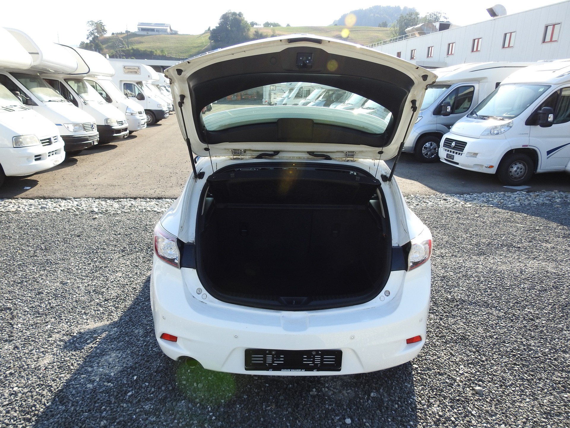 MAZDA 3 2.0 16V Sport Activematic-image-9