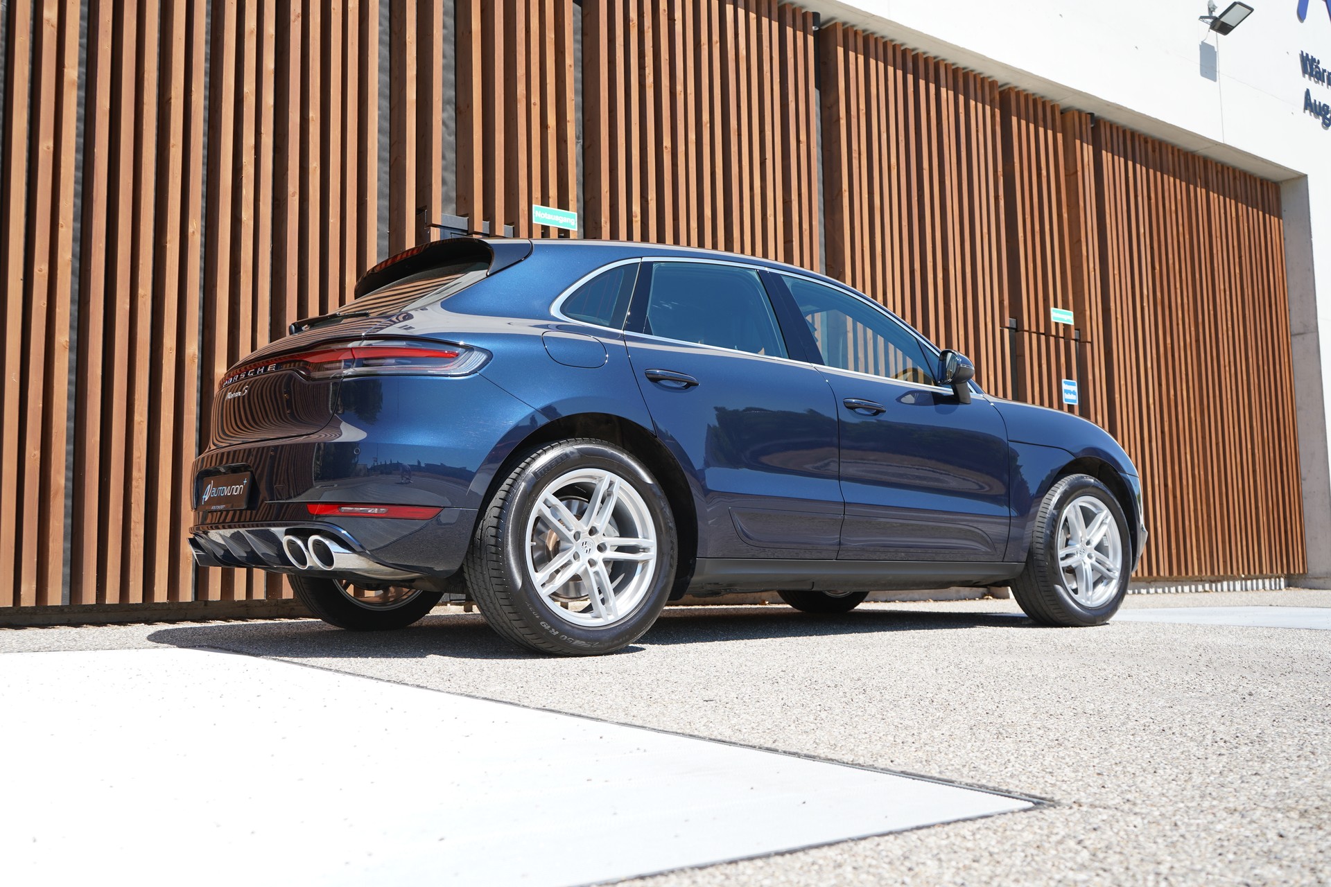 PORSCHE MACAN S PDK l 354 PS-image-8
