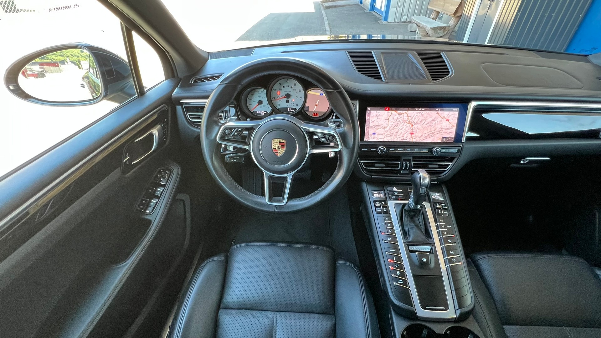 PORSCHE MACAN S PDK l 354 PS-image-23