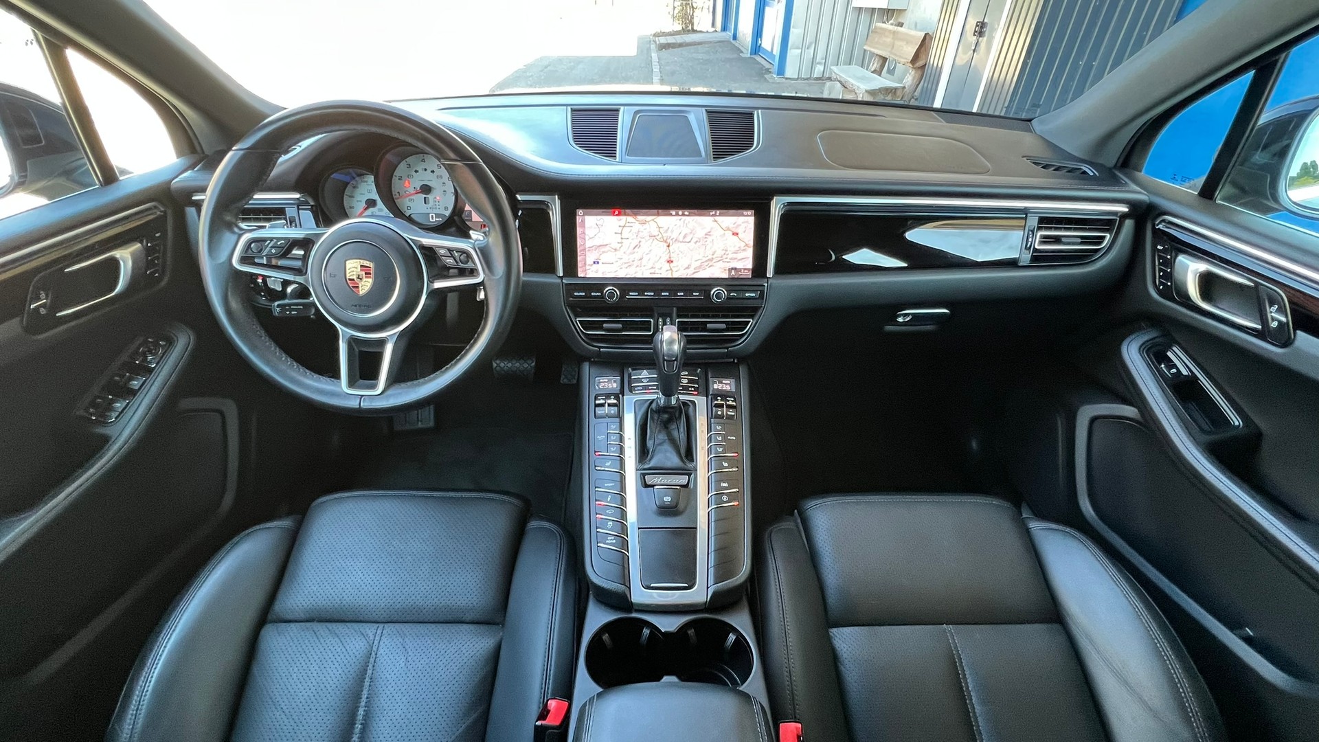 PORSCHE MACAN S PDK l 354 PS-image-22
