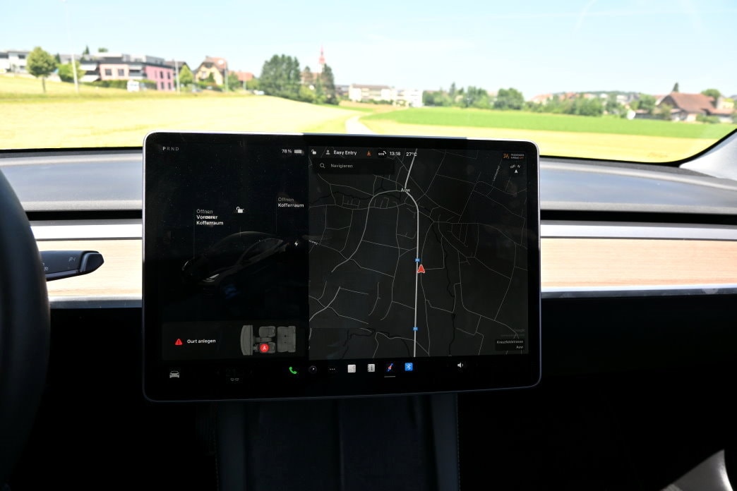 TESLA Model 3 Long Range Dual Motor AWD-image-7