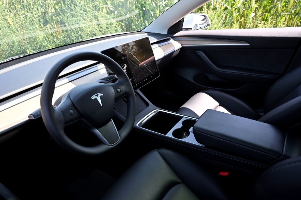 TESLA Model 3 Long Range Dual Motor AWD-image-5