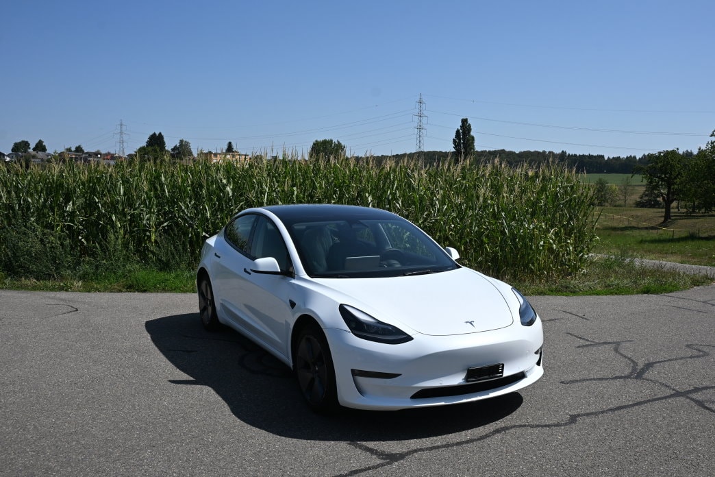 TESLA Model 3 Long Range Dual Motor AWD-image-1
