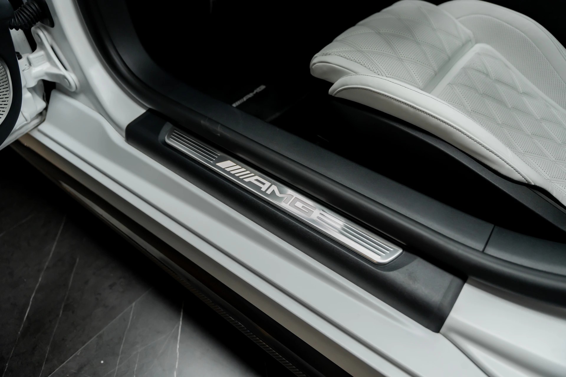 MERCEDES-BENZ AMG GT 63 4Matic+ Executive Edition-image-20