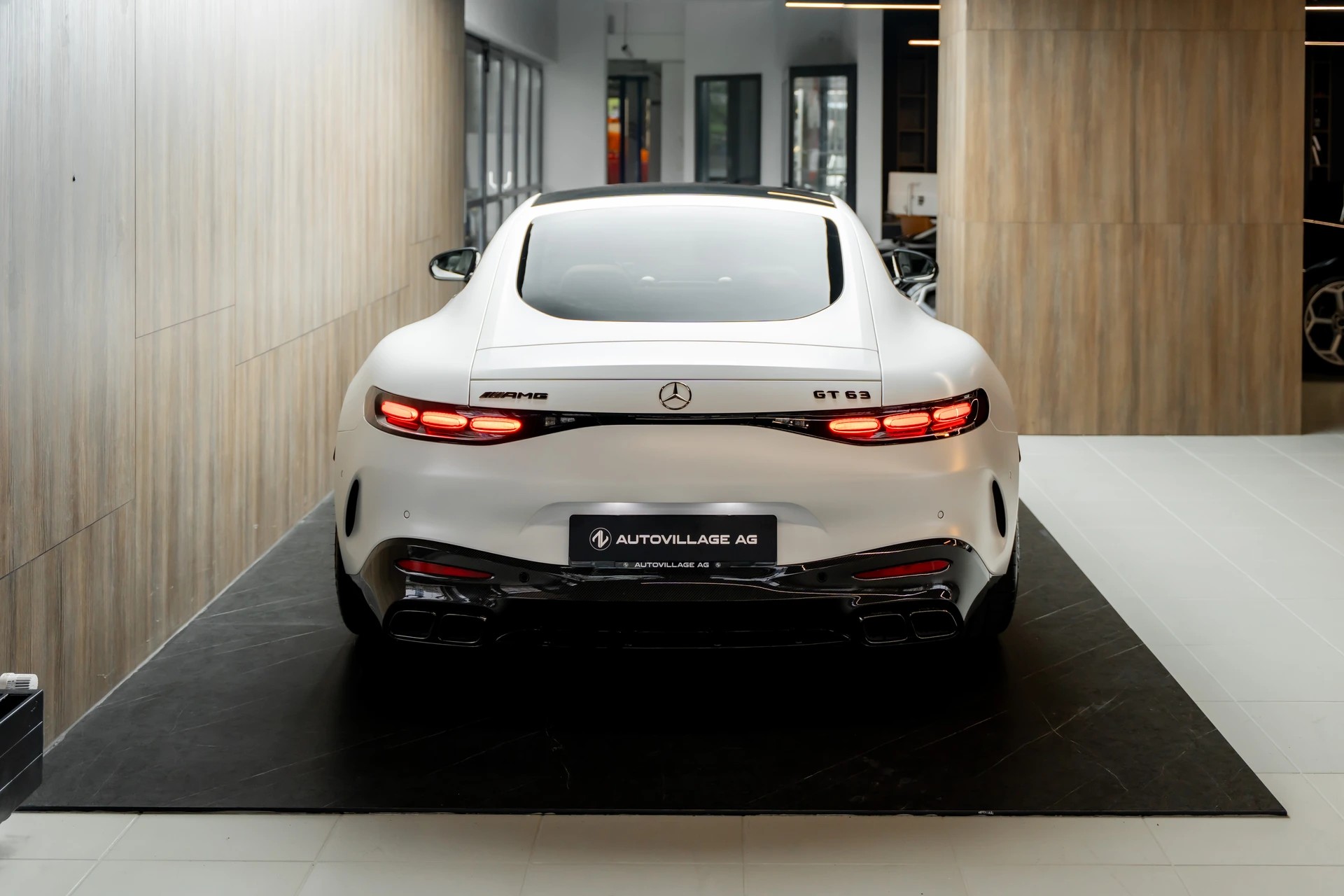 MERCEDES-BENZ AMG GT 63 4Matic+ Executive Edition-image-27
