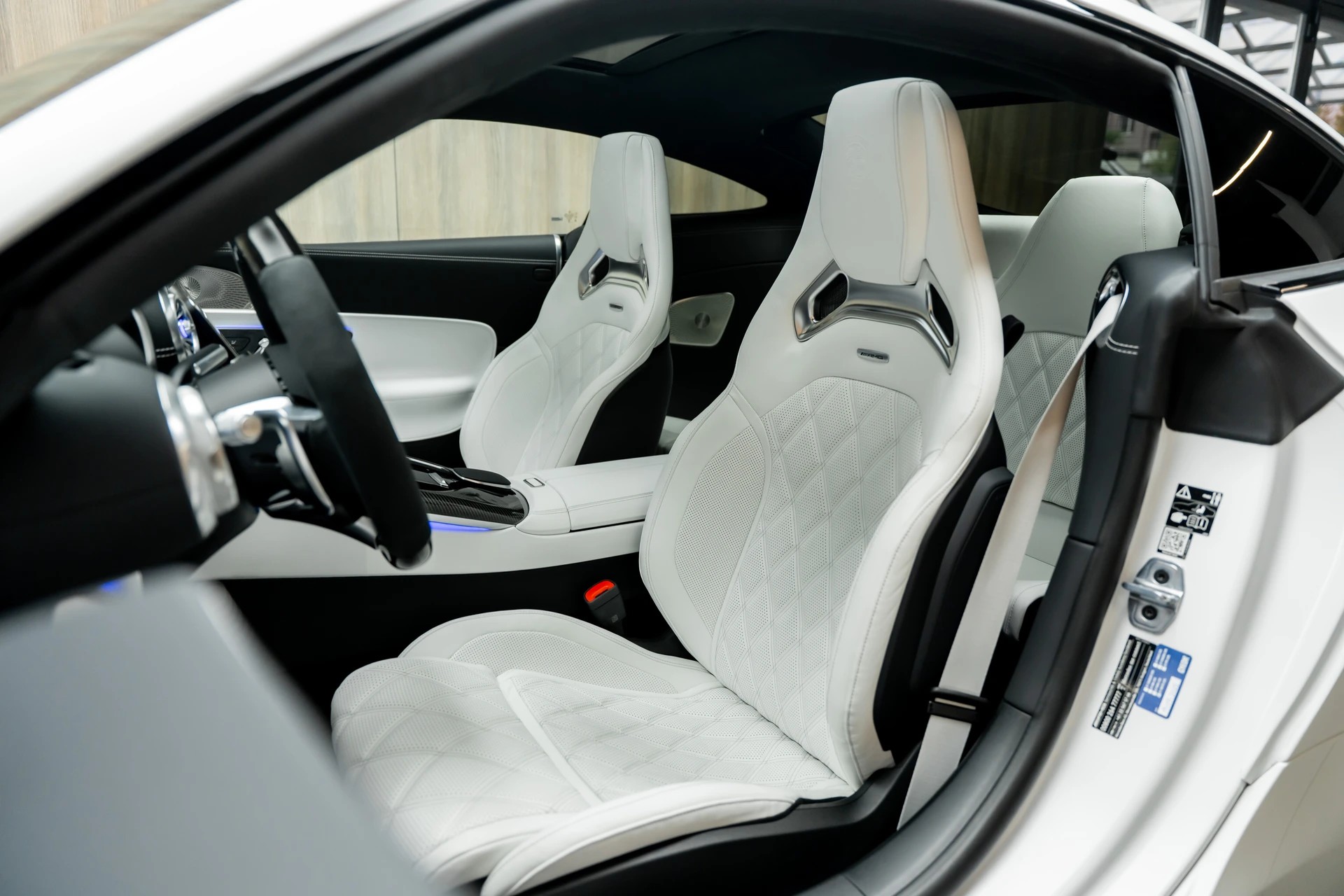 MERCEDES-BENZ AMG GT 63 4Matic+ Executive Edition-image-3