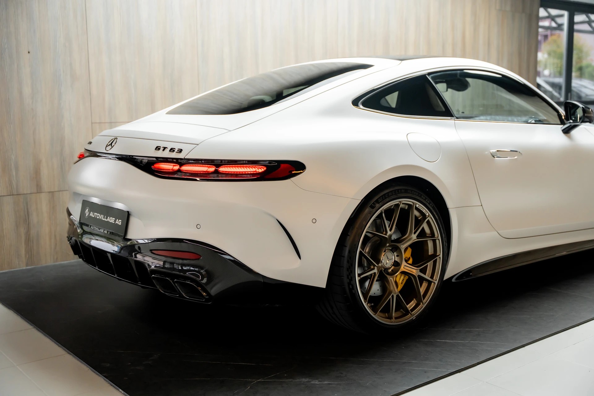 MERCEDES-BENZ AMG GT 63 4Matic+ Executive Edition-image-25
