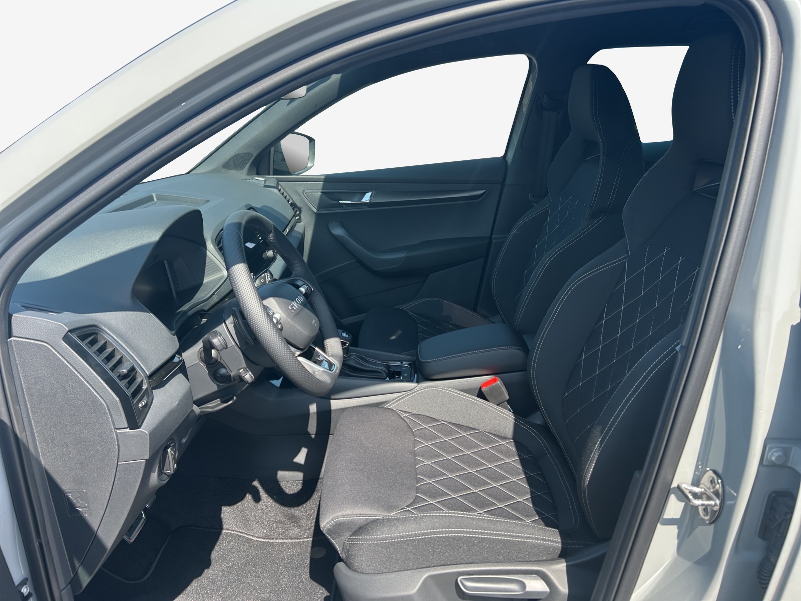 SKODA Karoq 2.0 TSI SportLine 4x4 DSG-image-7