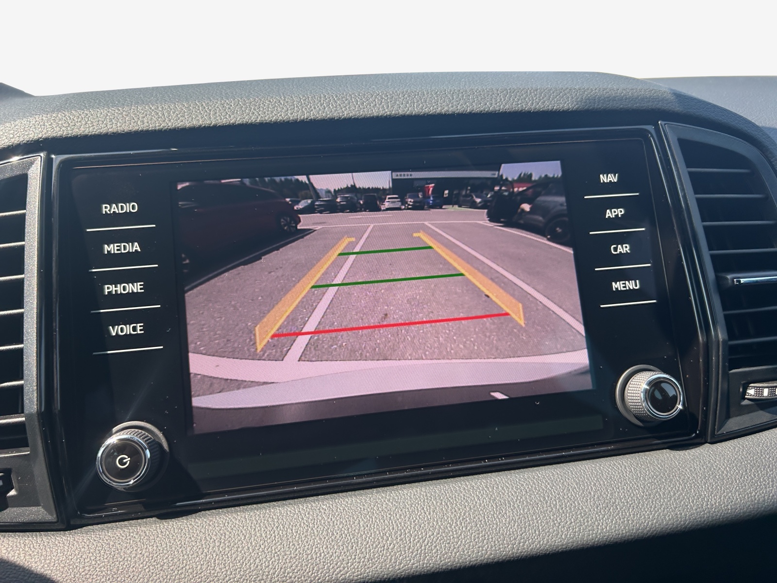 SKODA Karoq 2.0 TSI SportLine 4x4 DSG-image-15