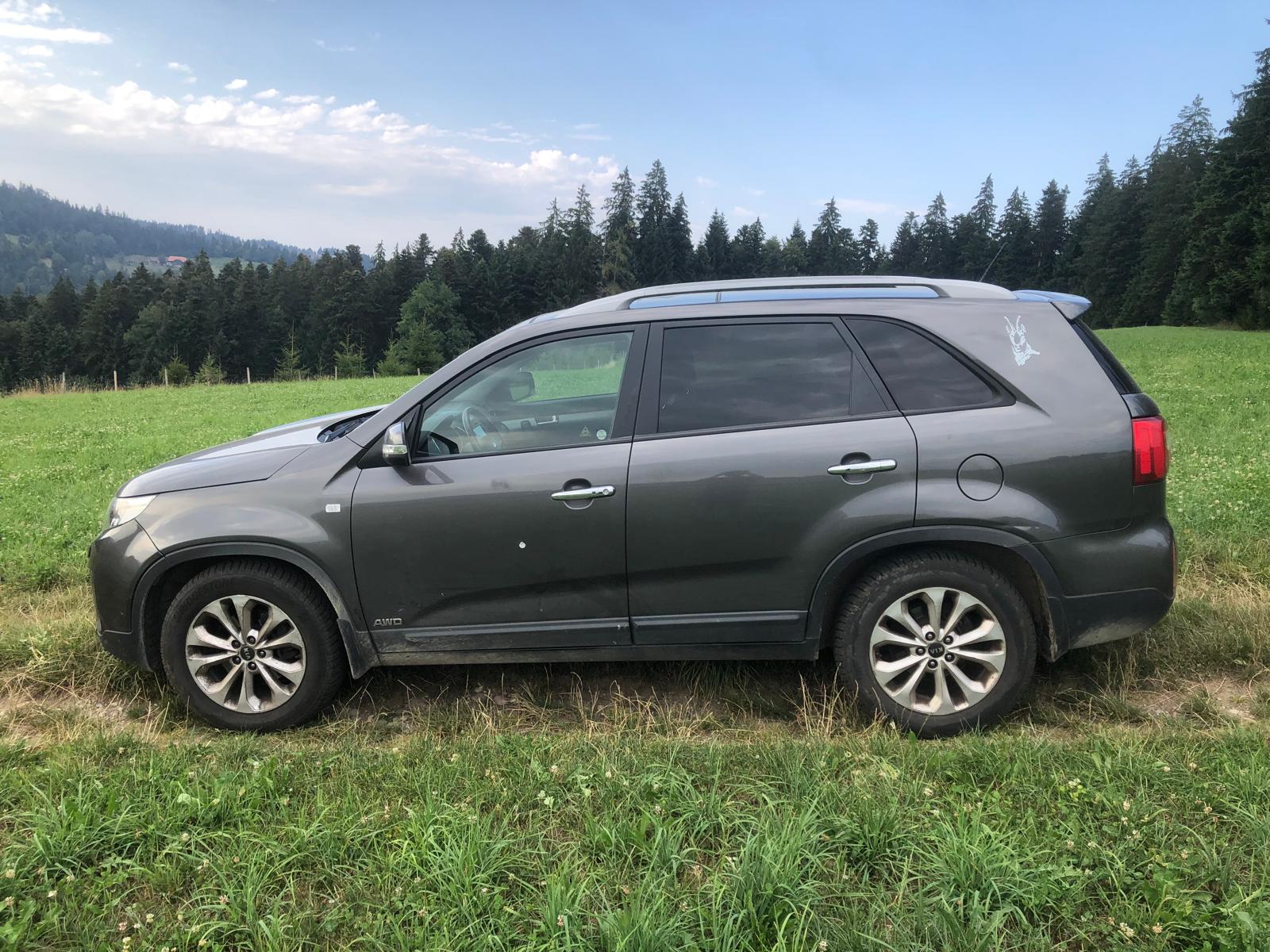 KIA Sorento 2.2 CRDI Trend-image-1