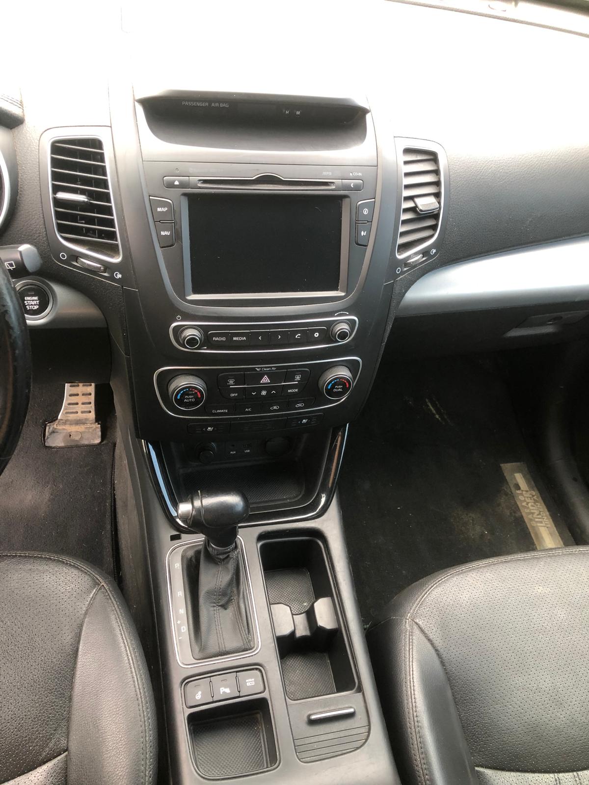 KIA Sorento 2.2 CRDI Trend-image-12