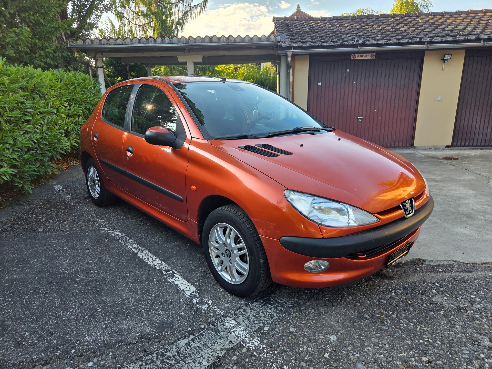 PEUGEOT 206 1.6 XT Premium-image-1
