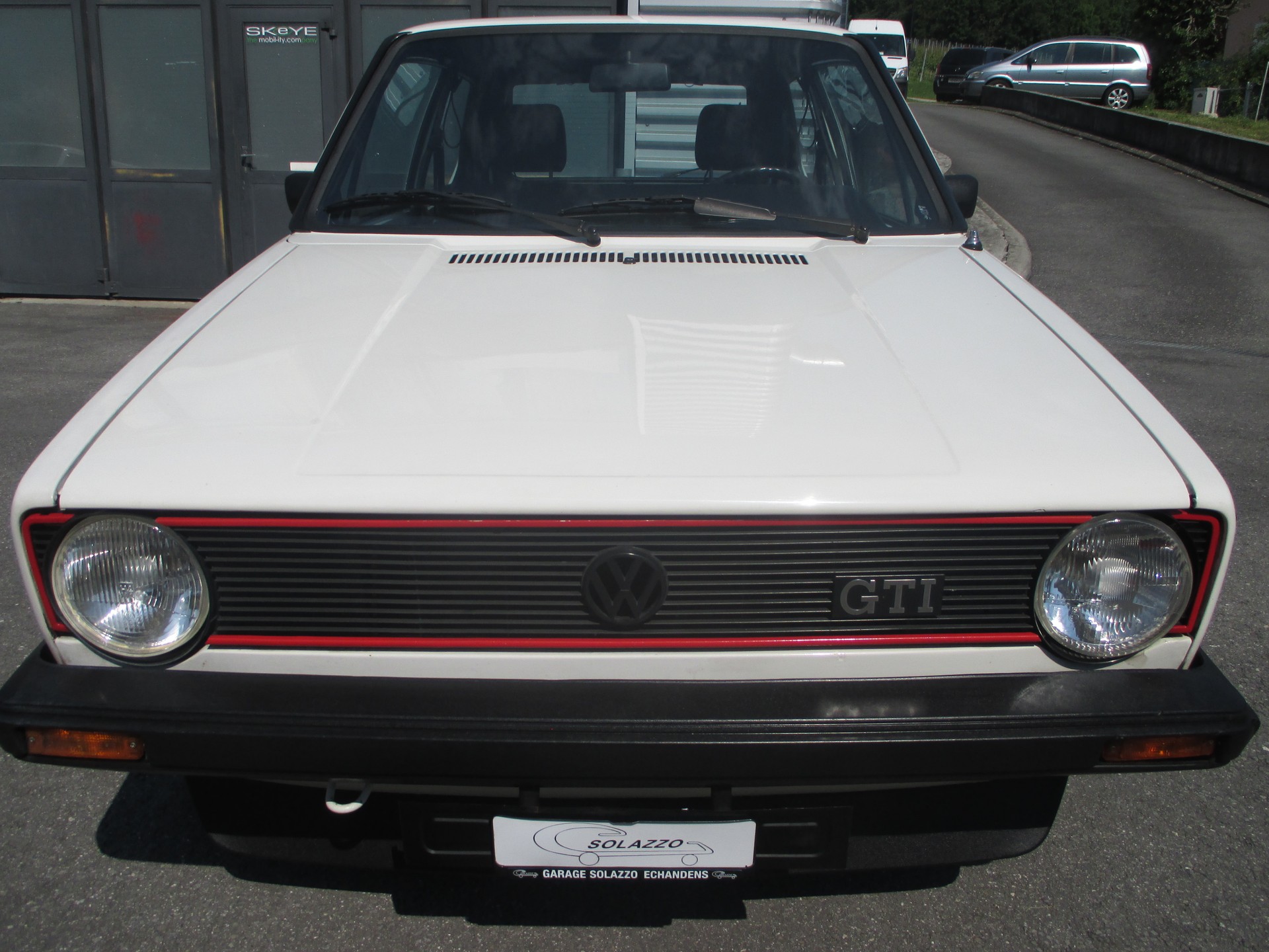 VW GTI 1.6 (110 CV 3 Portes)-image-2