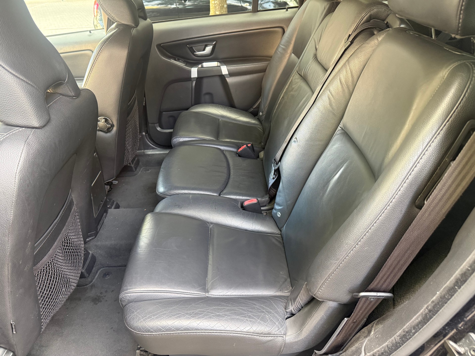 VOLVO XC90 2.5T AWD Momentum Geartronic-image-8