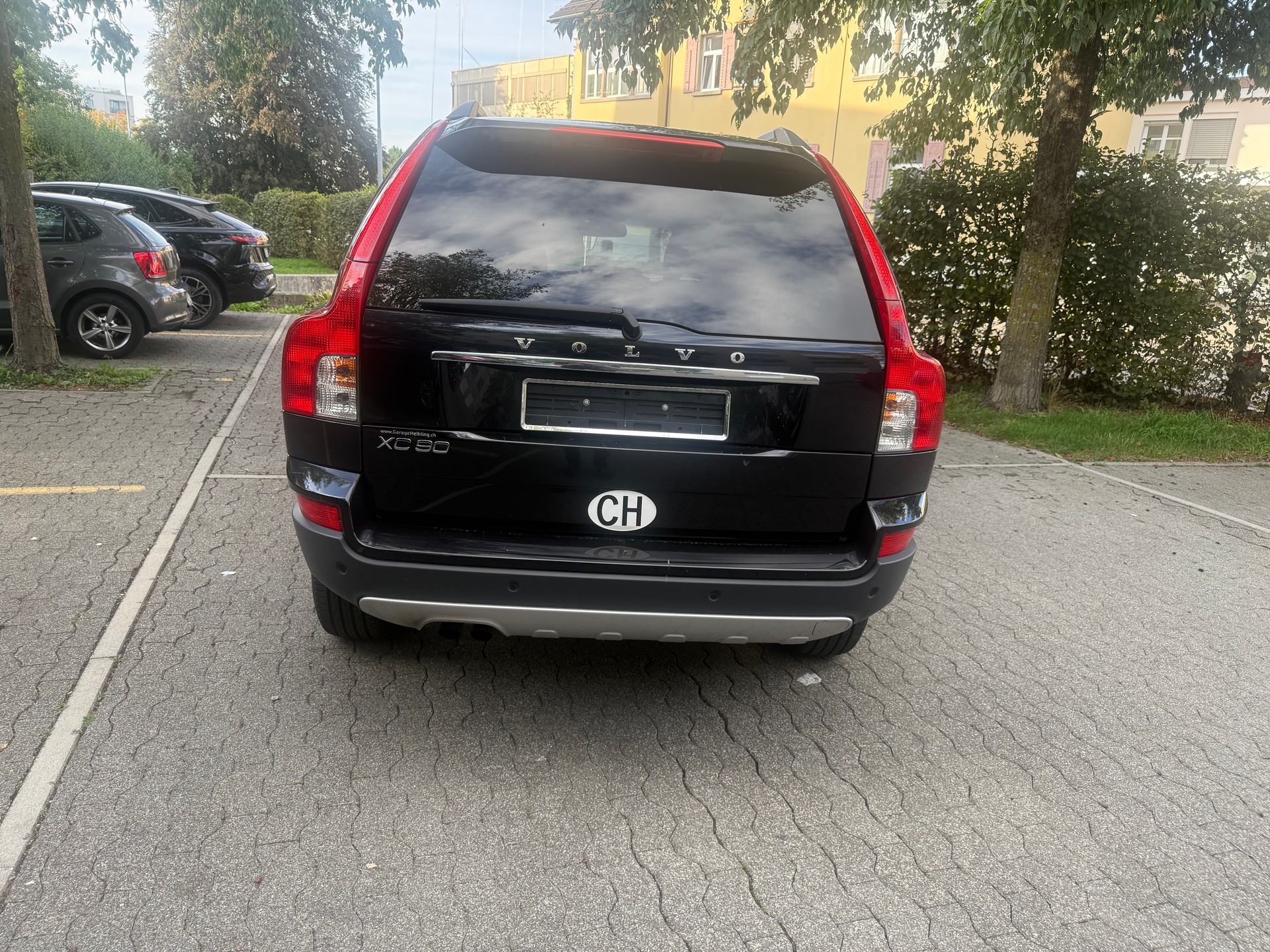 VOLVO XC90 2.5T AWD Momentum Geartronic-image-6