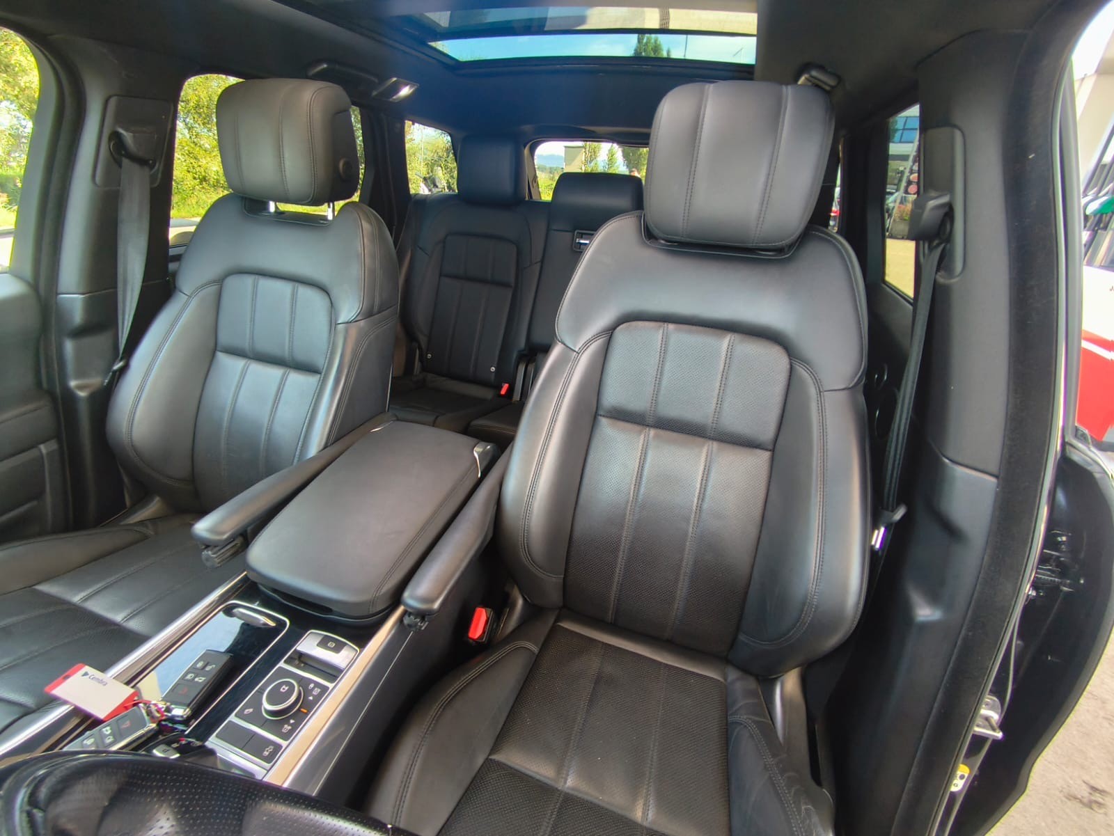 LAND ROVER Range Rover Sport D250 3.0D I6 MHEV HSE Silver Automatic-image-26