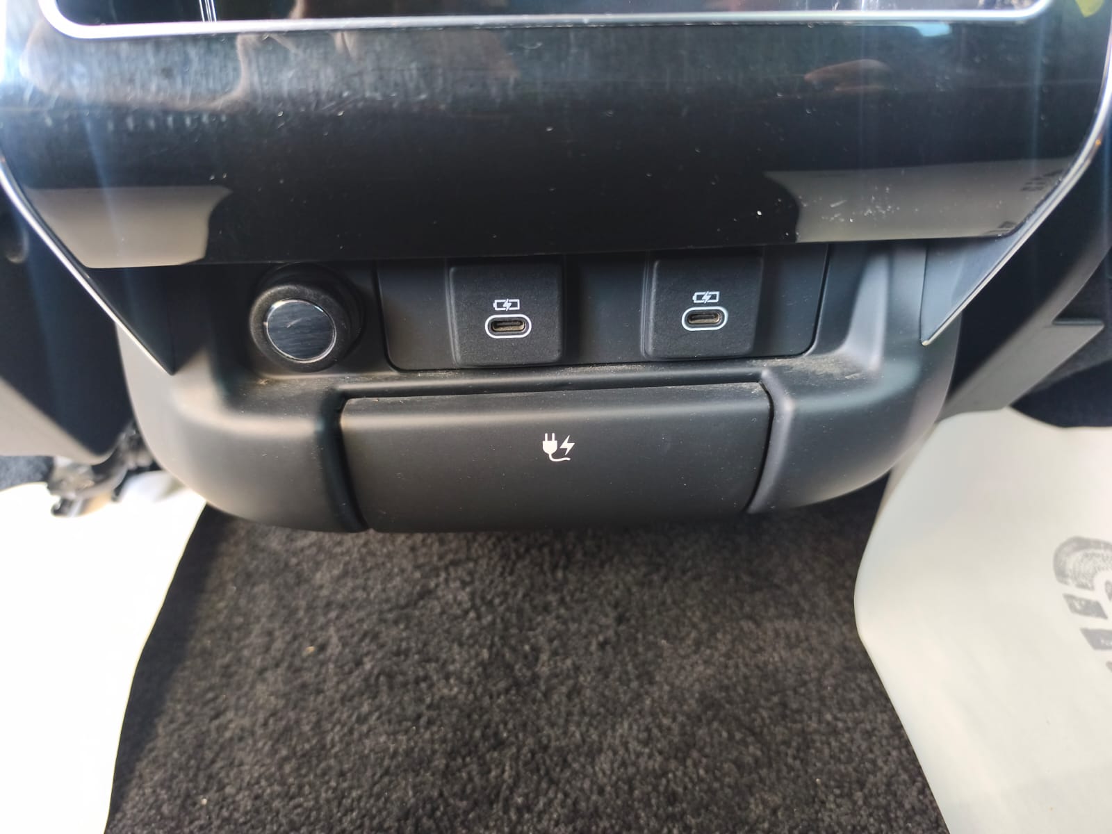 LAND ROVER Range Rover Sport D250 3.0D I6 MHEV HSE Silver Automatic-image-21